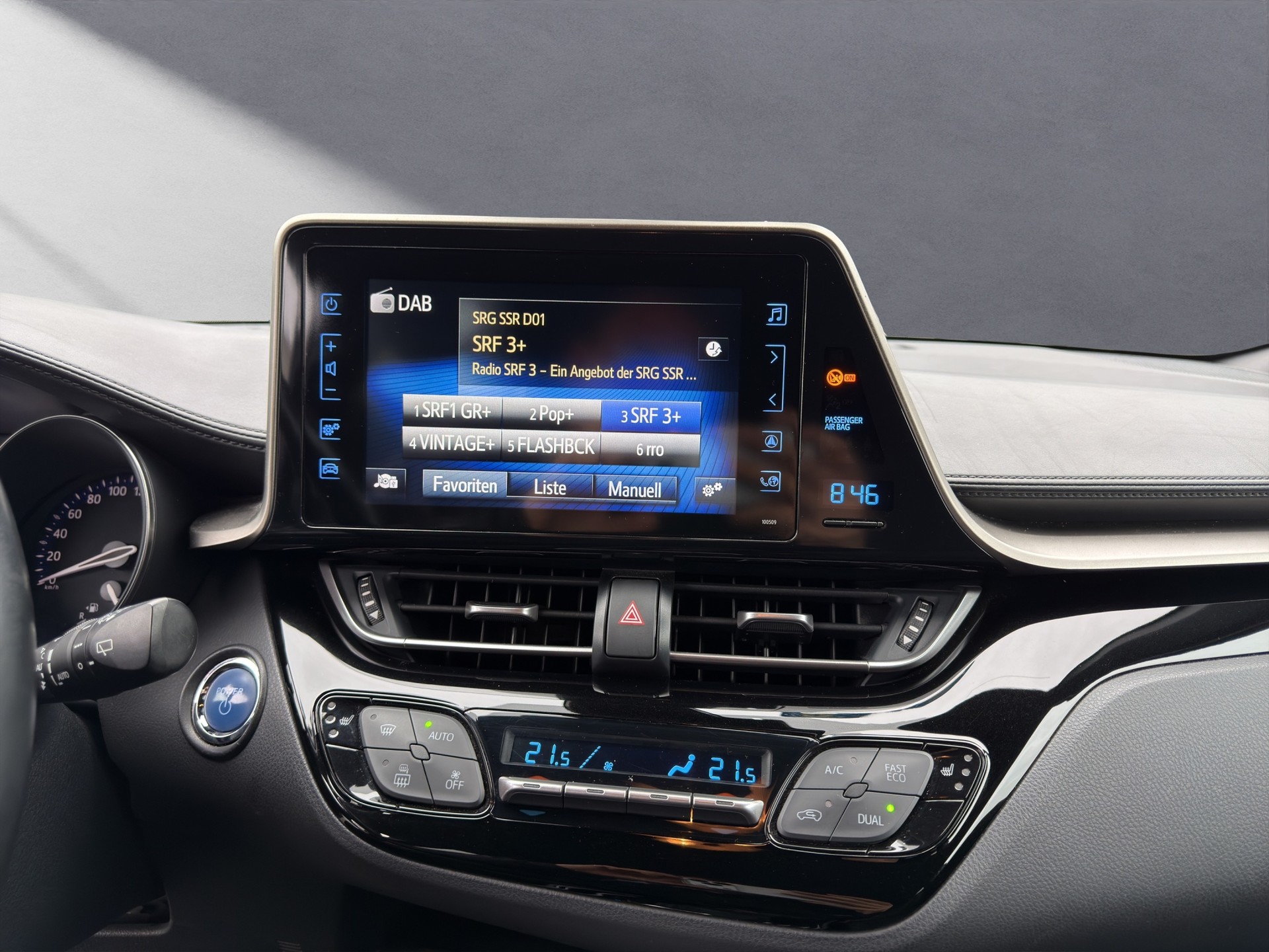 TOYOTA C-HR 1.8 VVTi HSD Trend-image-5
