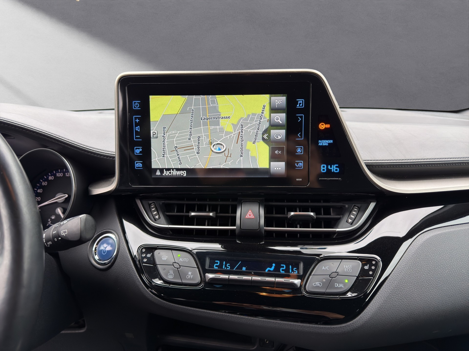 TOYOTA C-HR 1.8 VVTi HSD Trend-image-7