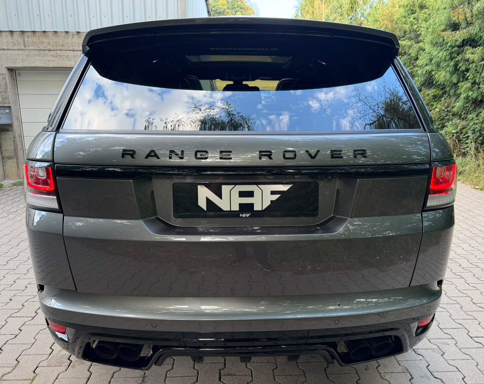 LAND ROVER Range Rover Sport 5.0 V8 SVR-image-3