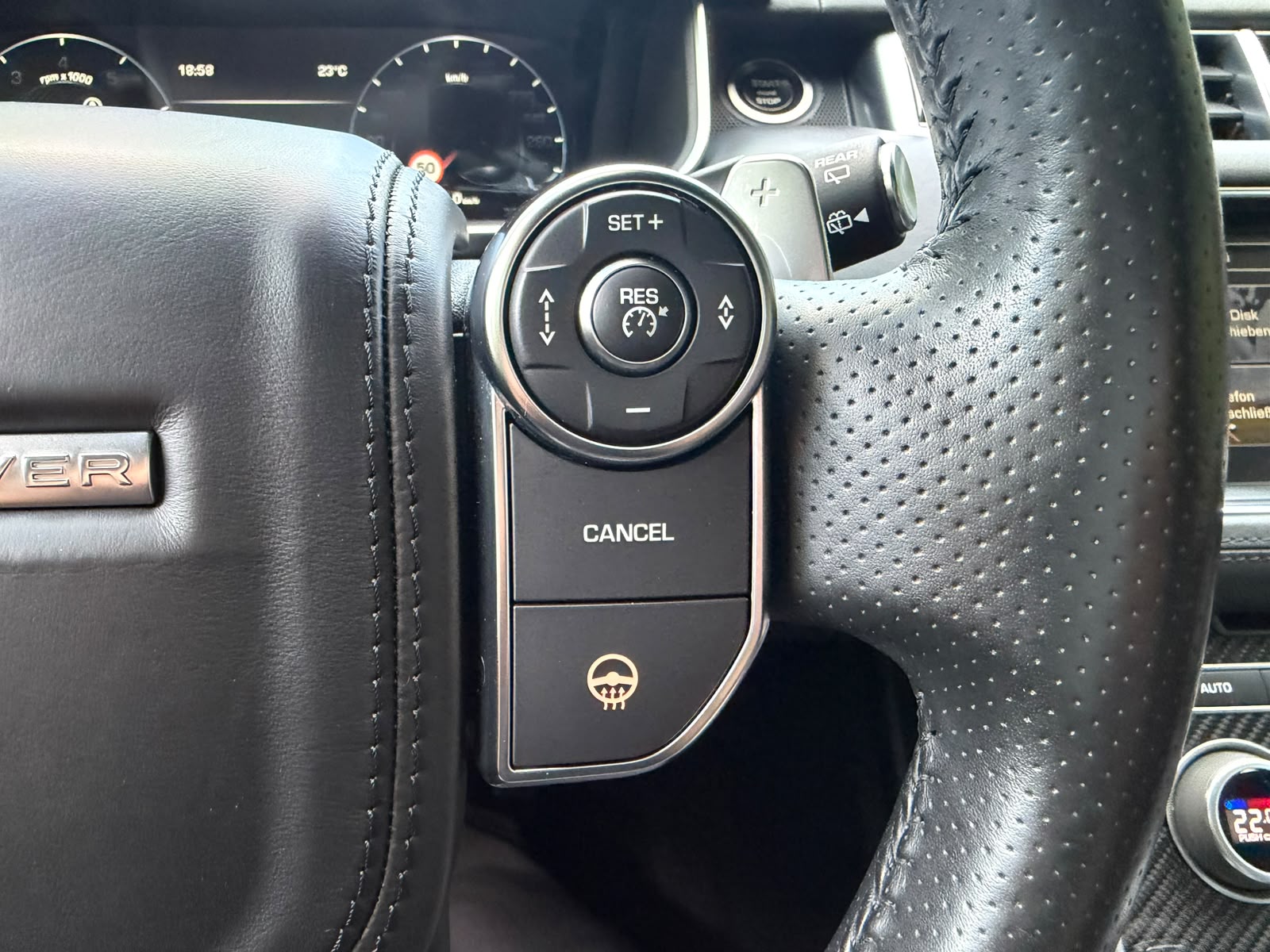 LAND ROVER Range Rover Sport 5.0 V8 SVR-image-28