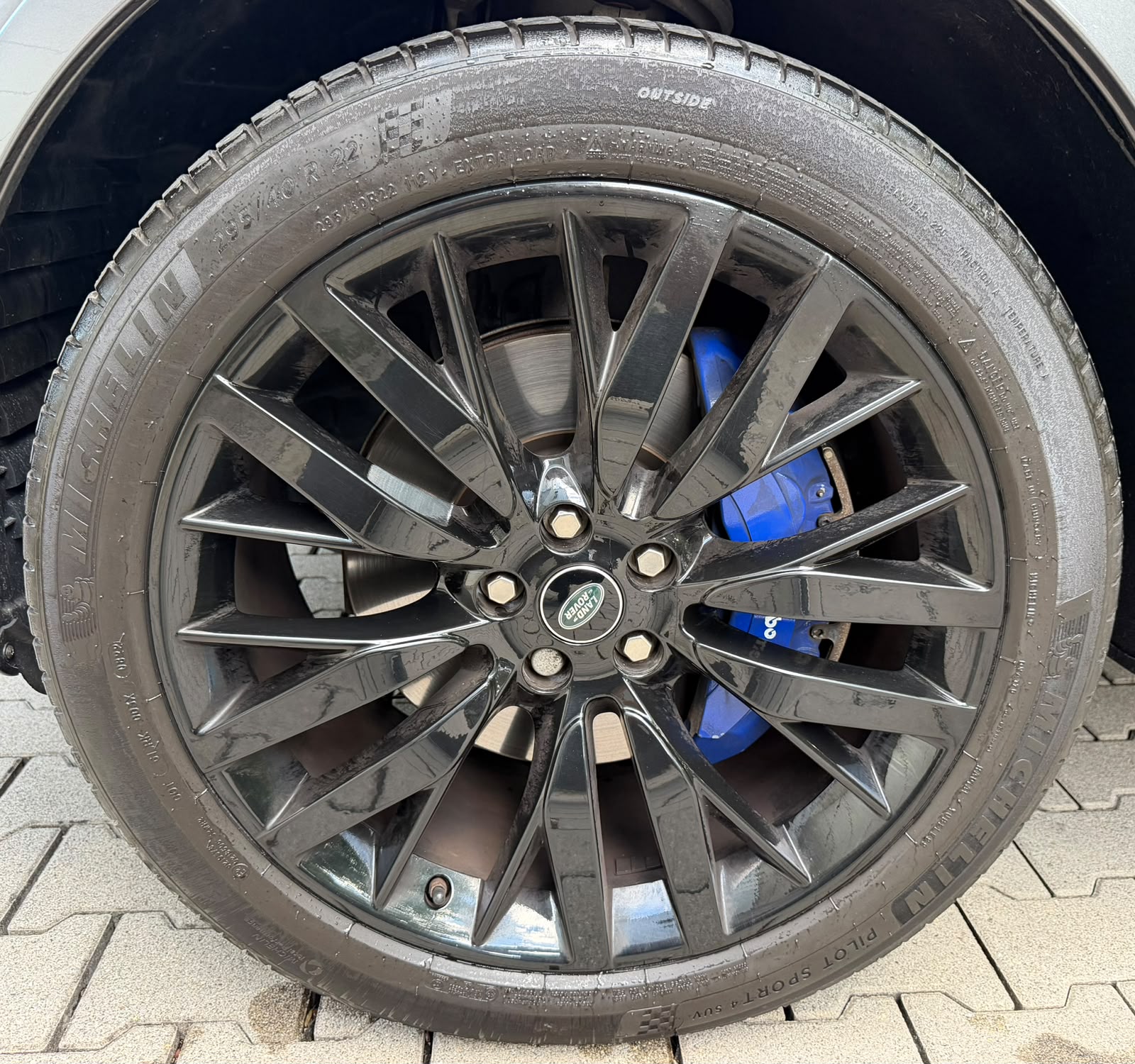 LAND ROVER Range Rover Sport 5.0 V8 SVR-image-8
