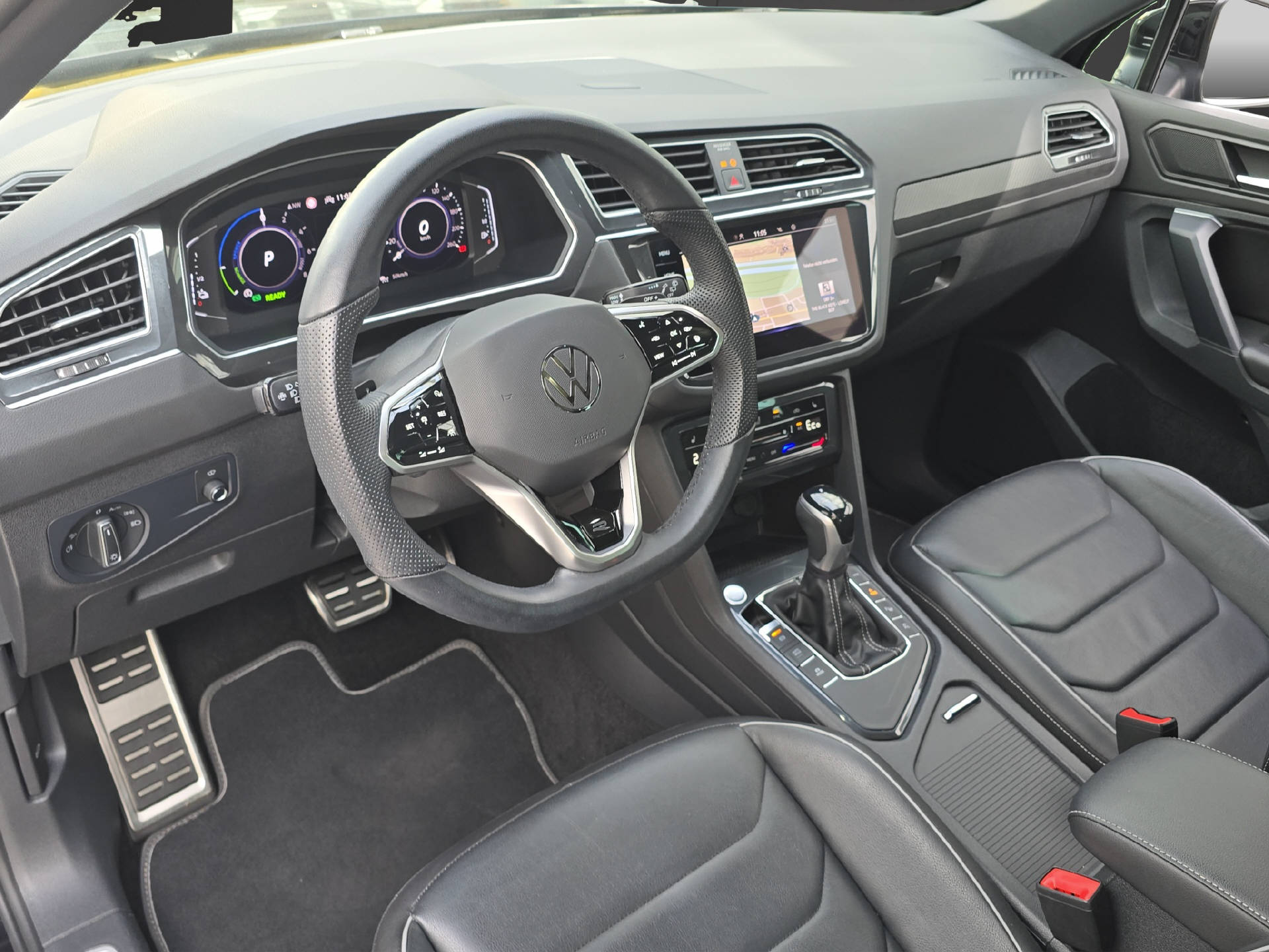 VW Tiguan 1.4 TSI PHEV R-Line ** Frisch ab MFK & 12 Monate GARANTIE **-image-7