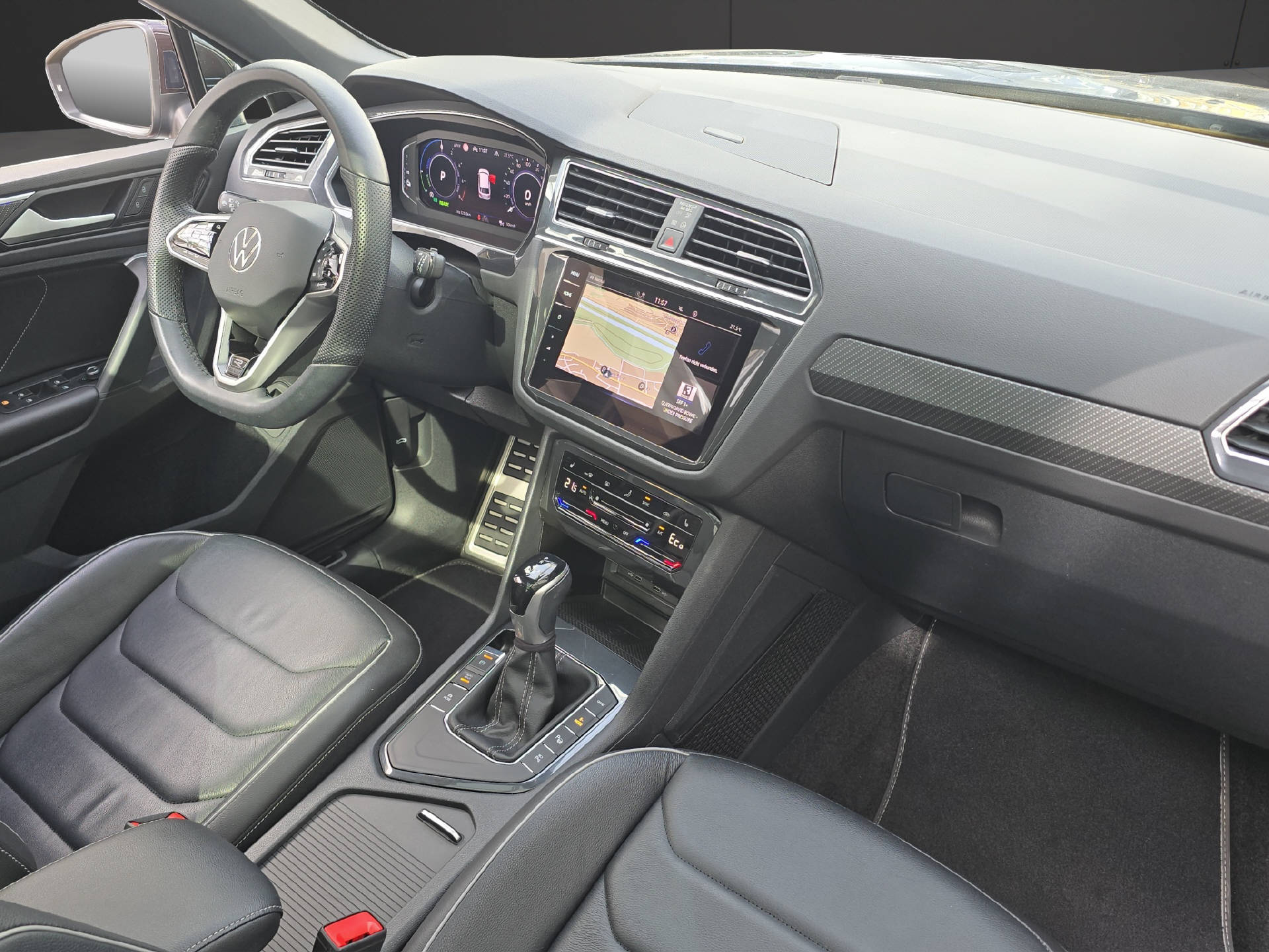 VW Tiguan 1.4 TSI PHEV R-Line ** Frisch ab MFK & 12 Monate GARANTIE **-image-10