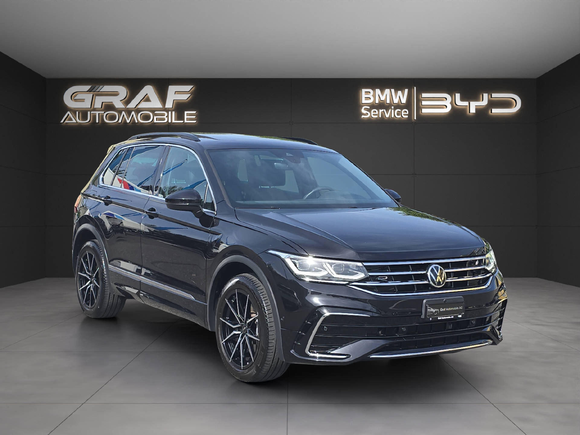 VW Tiguan 1.4 TSI PHEV R-Line ** Frisch ab MFK & 12 Monate GARANTIE **-image-2