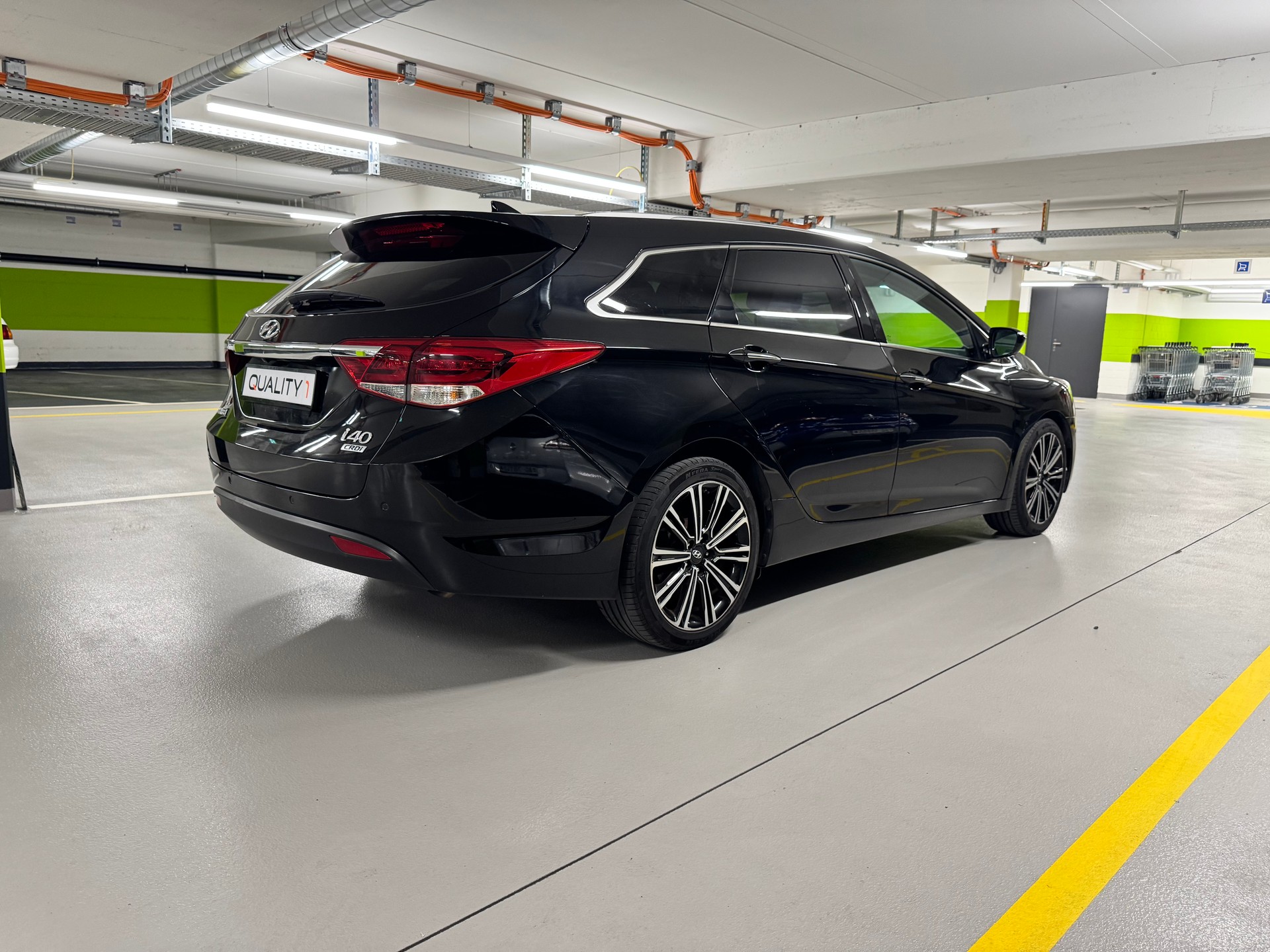 HYUNDAI i40 Wagon 1.7 CRDI Vertex Automatic-image-4
