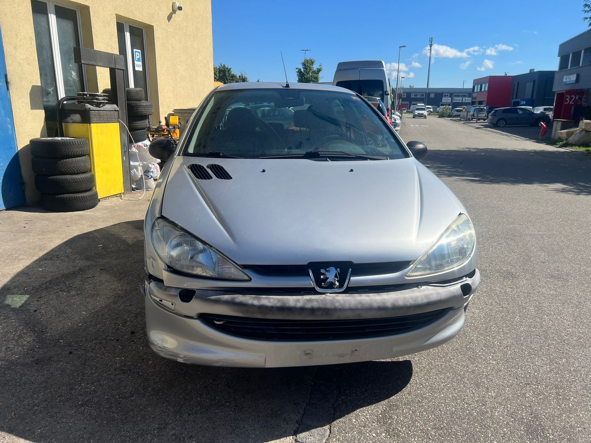 PEUGEOT 206 1.6 16V (XT) Premium-image-1