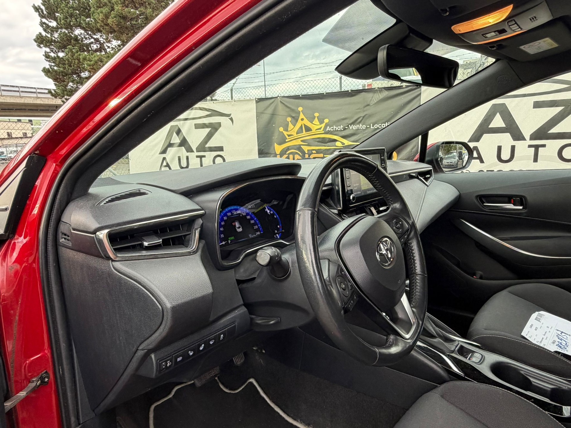 TOYOTA Corolla Touring Sports 1.8 HSD Comfort e-CVT garantie 10 ans 🇨🇭-image-8