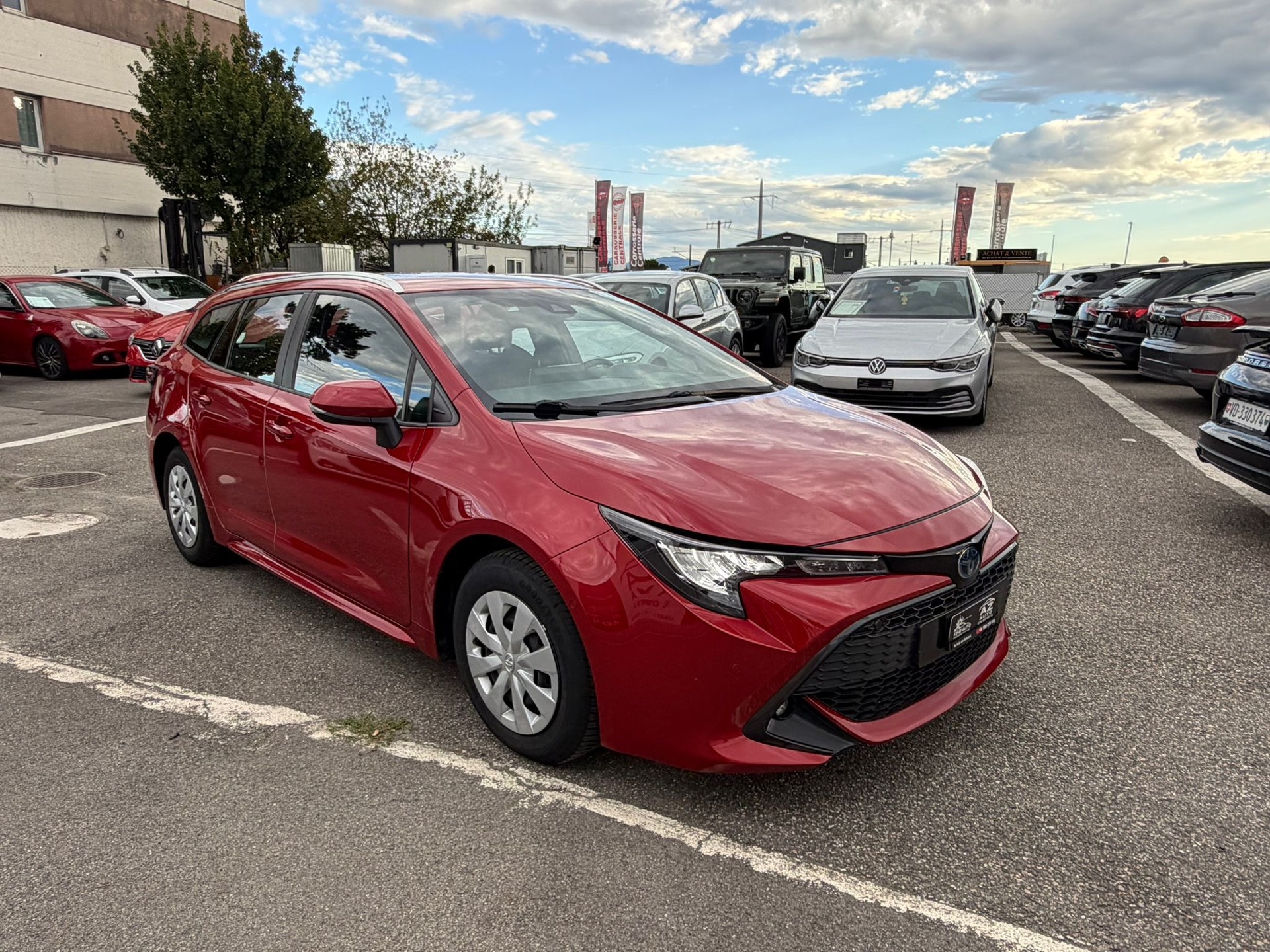 TOYOTA Corolla Touring Sports 1.8 HSD Comfort e-CVT garantie 10 ans 🇨🇭-image-6