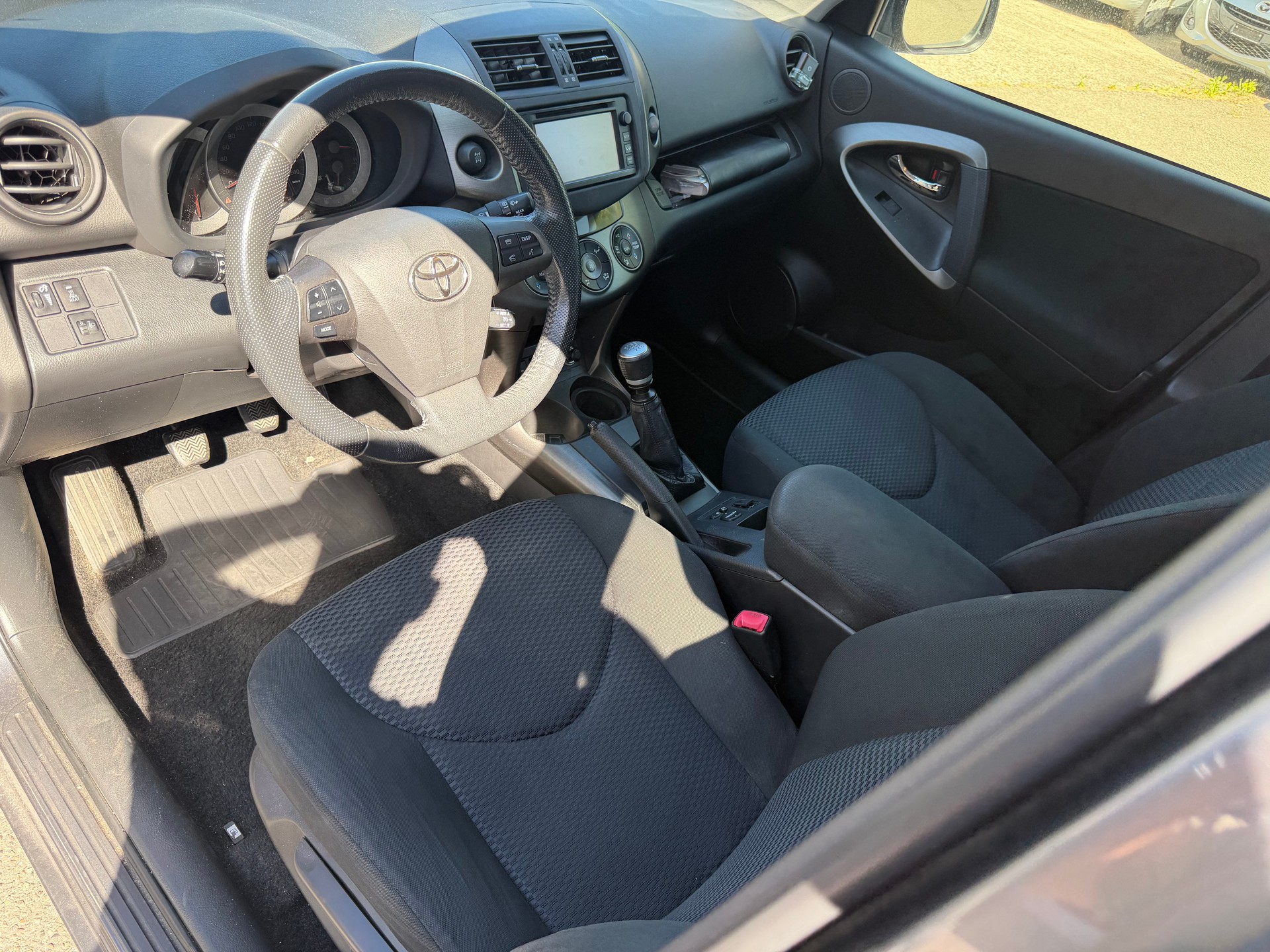 TOYOTA RAV-4 2.2D-4D Linea Sol-image-5