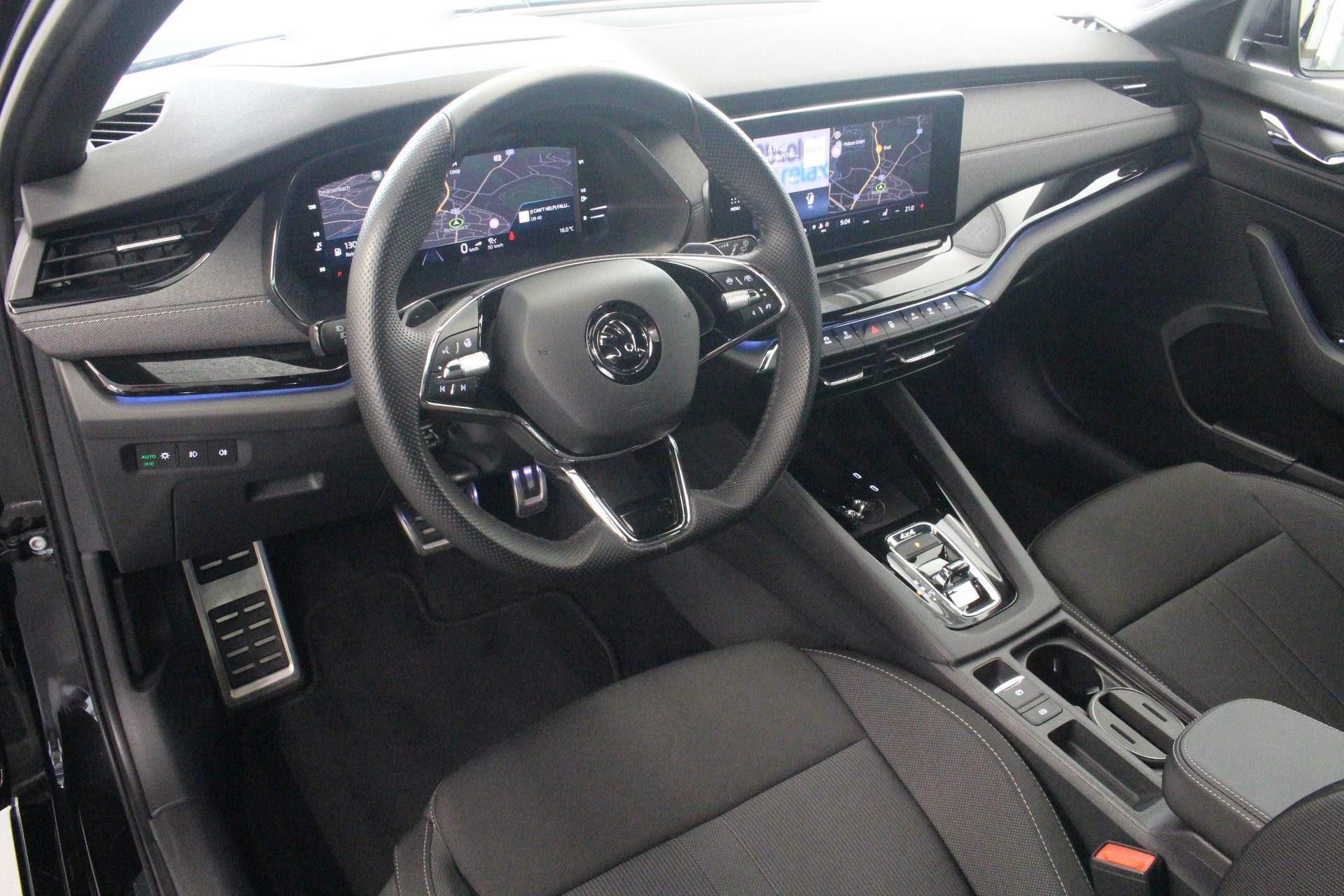 SKODA Octavia Combi 2.0 TSI SportLine DSG 4x4 190PS °Panorama-Glasdach °Standheizung °CH-Fahrzeug-image-10