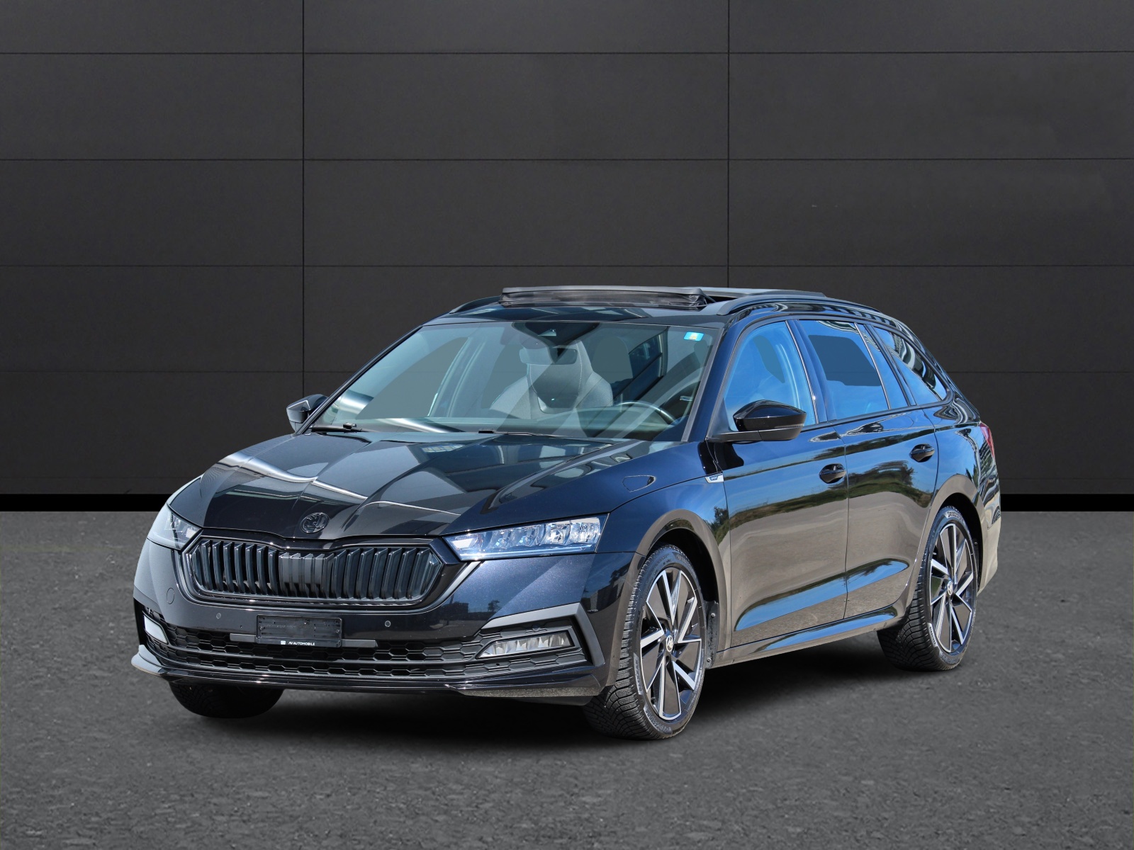 SKODA Octavia Combi 2.0 TSI SportLine DSG 4x4 190PS °Panorama-Glasdach °Standheizung °CH-Fahrzeug-image-2