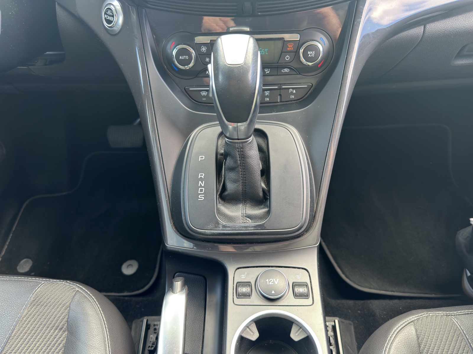 FORD Kuga 2.0 TDCi Carving 4WD PowerShift-image-9