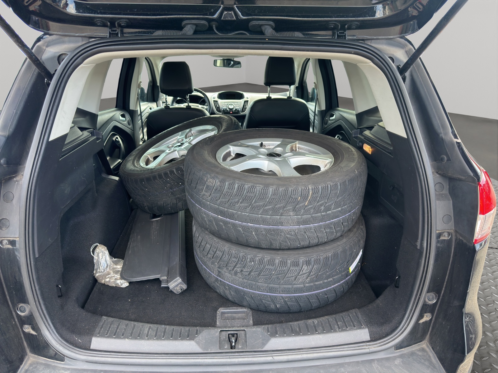 FORD Kuga 2.0 TDCi Carving 4WD PowerShift-image-15