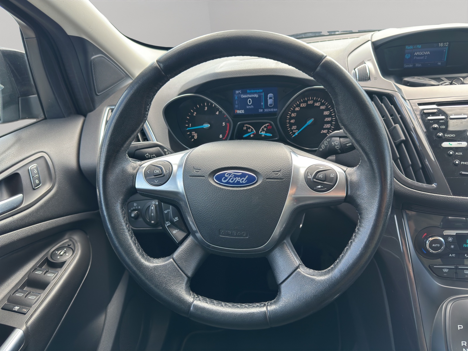 FORD Kuga 2.0 TDCi Carving 4WD PowerShift-image-16