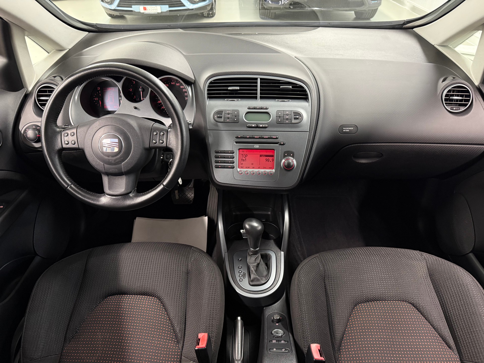 SEAT Altea XL 2.0 TDI Celebration DSG-image-8