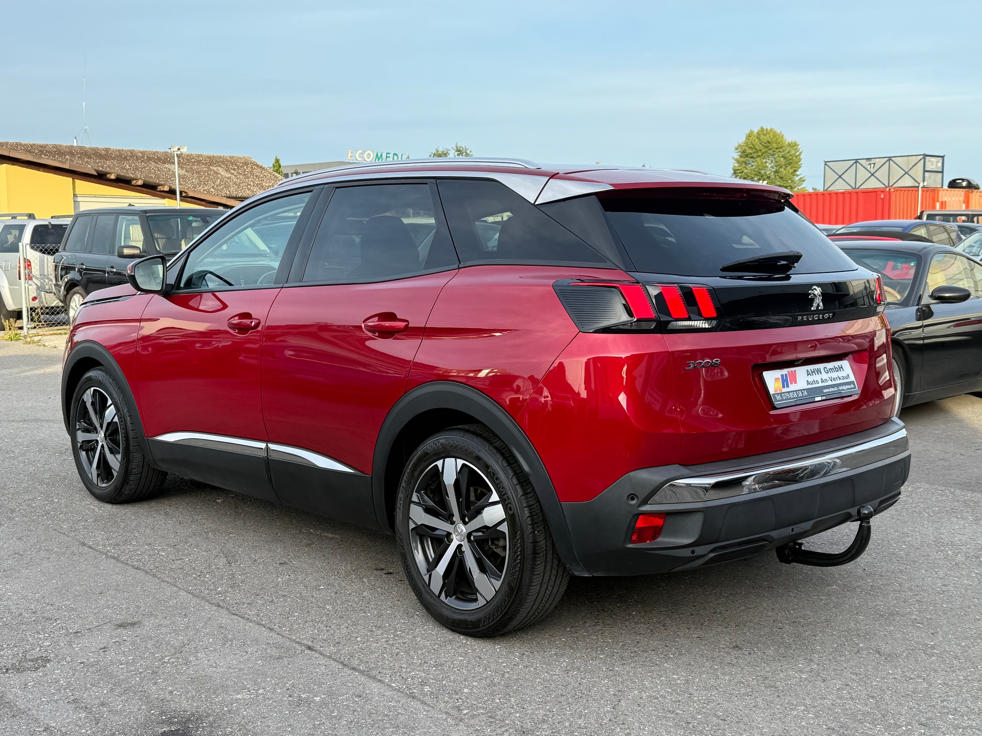 PEUGEOT 3008 1.6 THP Allure EAT / Frisch ab MFK / 1 Jahr Garantie / AHK / Rückfahrkamera / Apple Carplay / Navi-image-6