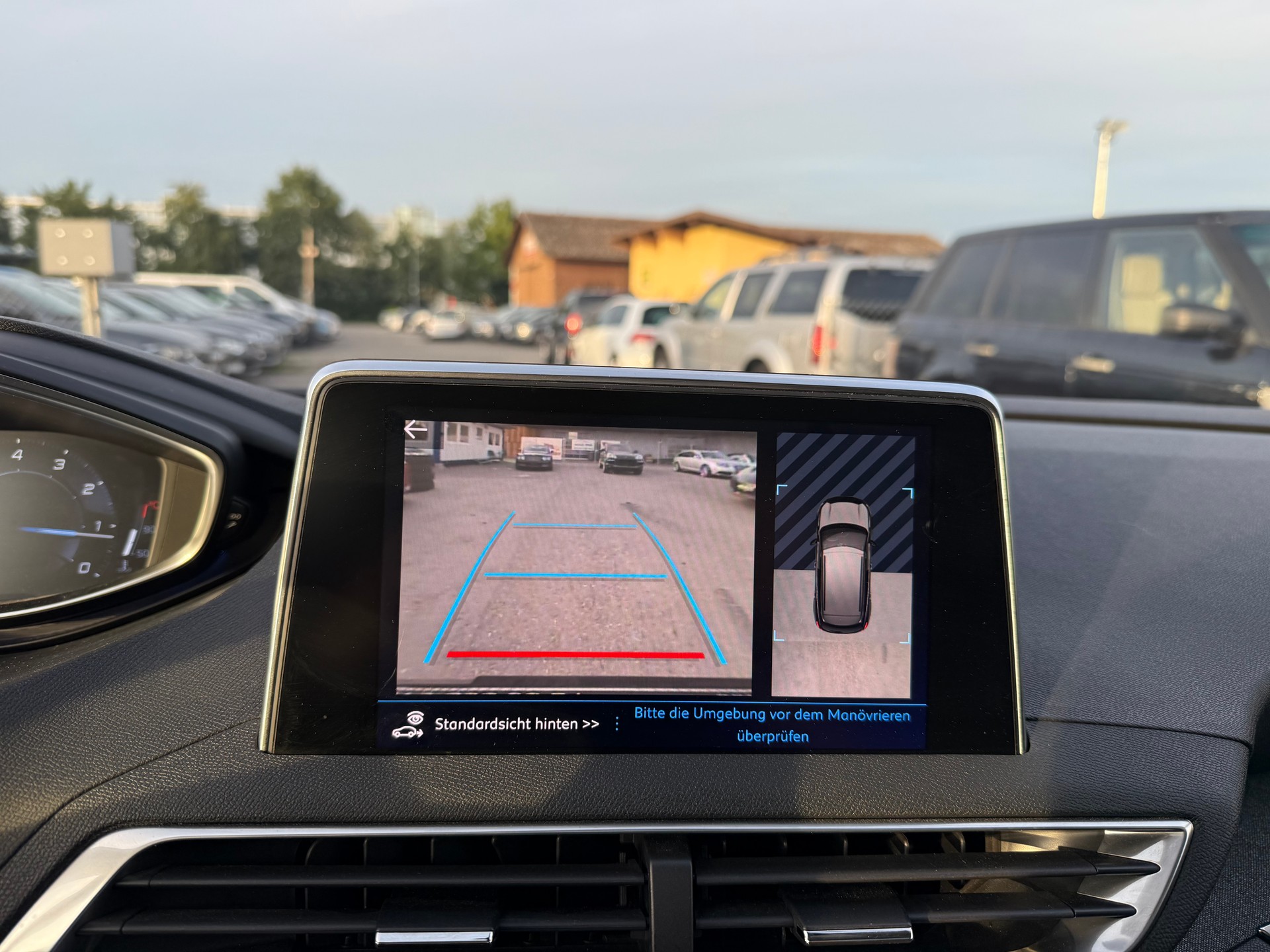 PEUGEOT 3008 1.6 THP Allure EAT / Frisch ab MFK / 1 Jahr Garantie / AHK / Rückfahrkamera / Apple Carplay / Navi-image-9