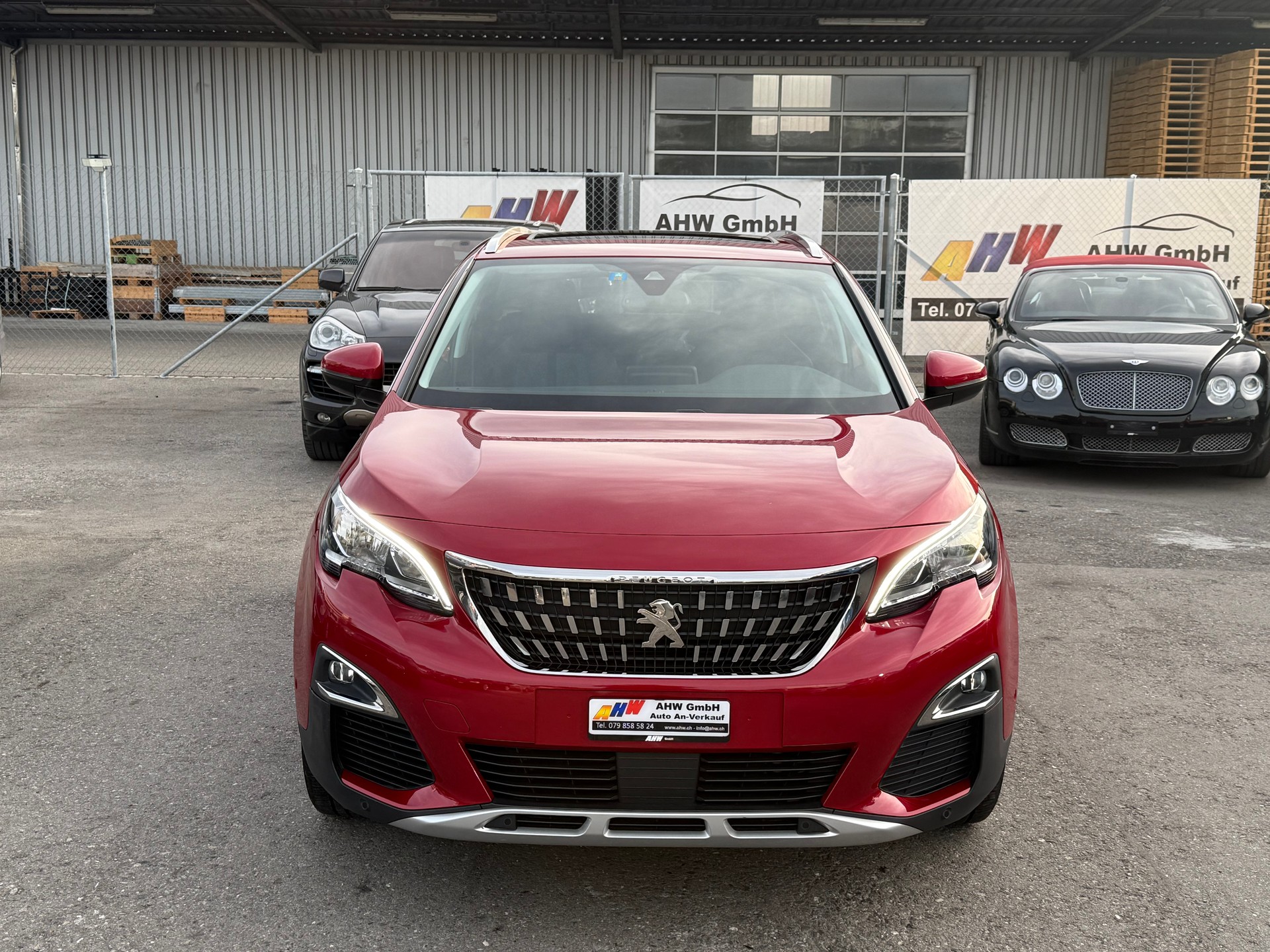 PEUGEOT 3008 1.6 THP Allure EAT / Frisch ab MFK / 1 Jahr Garantie / AHK / Rückfahrkamera / Apple Carplay / Navi-image-1