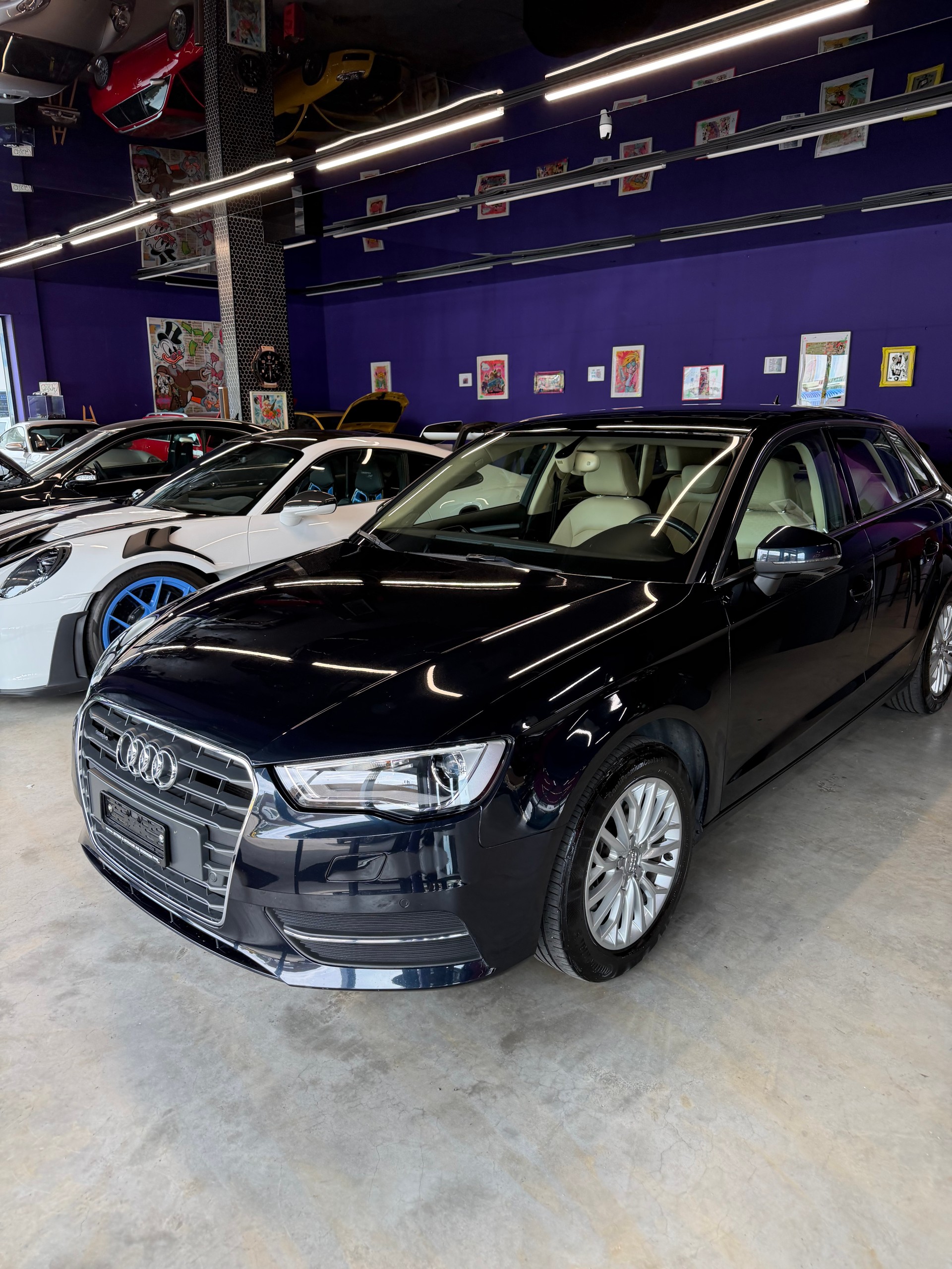AUDI A3 Sportback 1.8 TFSI Ambiente quattro S-tronic-image-4
