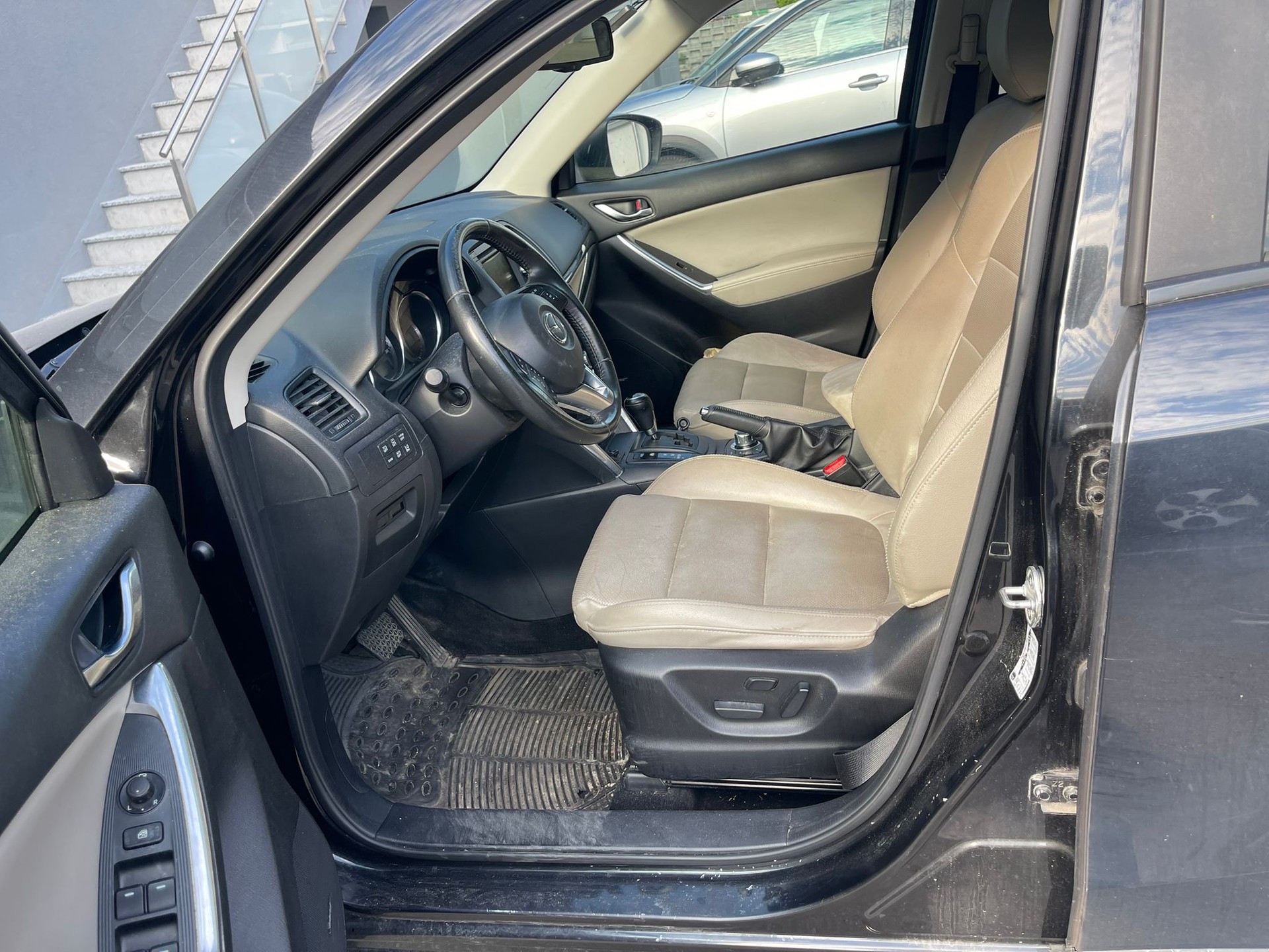 MAZDA CX-5 2.2 D HP Revolution AWD Automatic-image-7