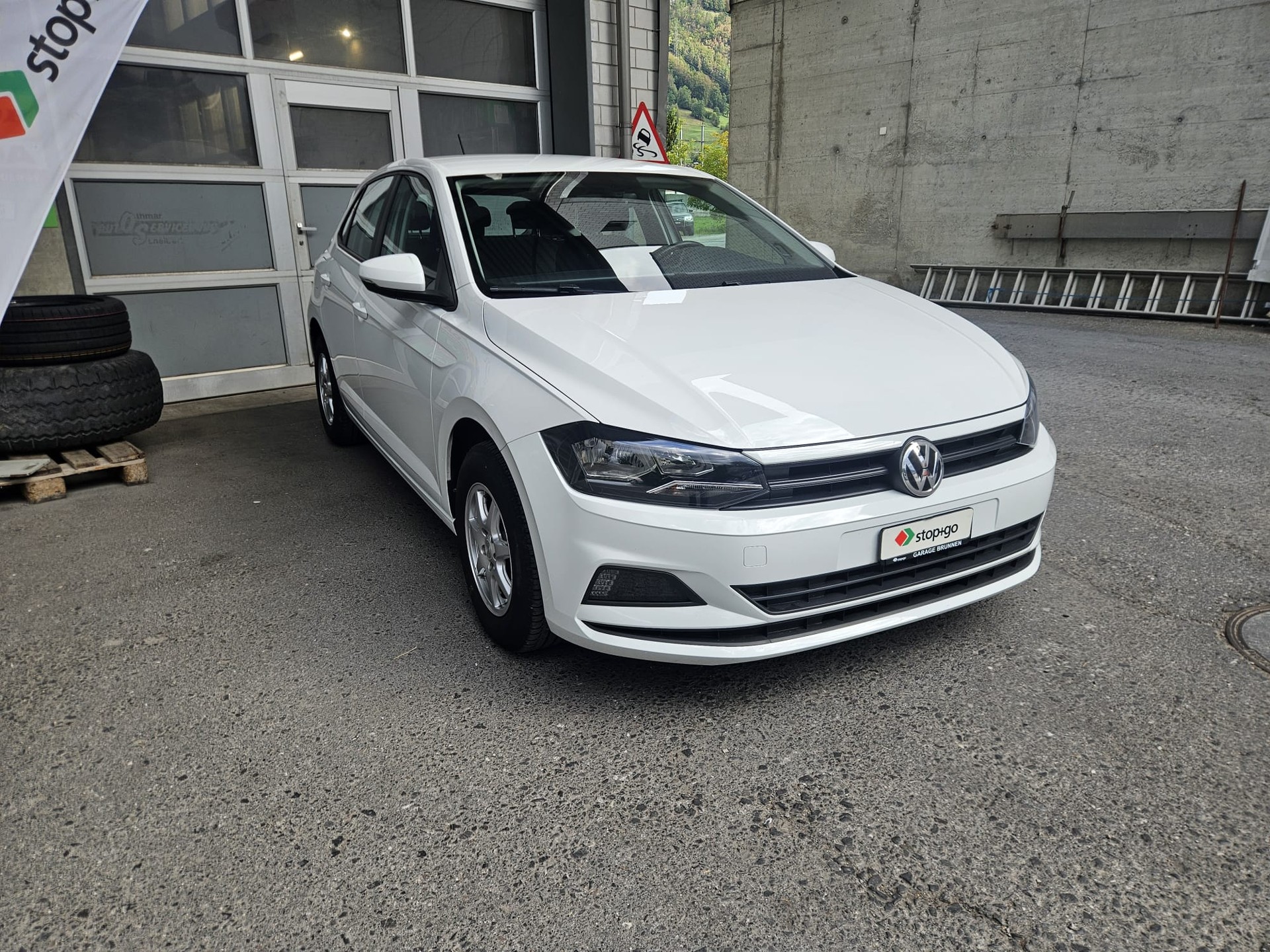 VW Polo 1.0 TSI BMT Trendline-image-3