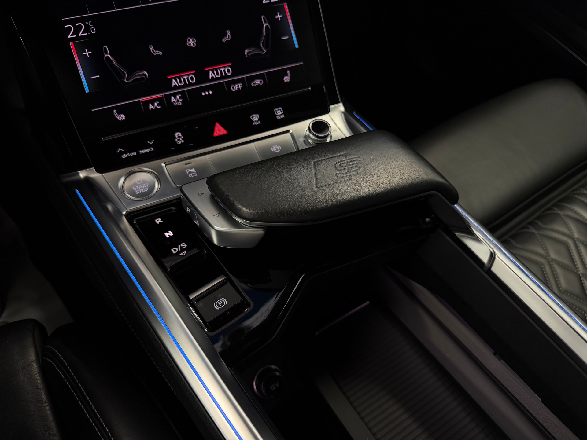 AUDI e-tron 50 Sportback S Line quattro-image-30