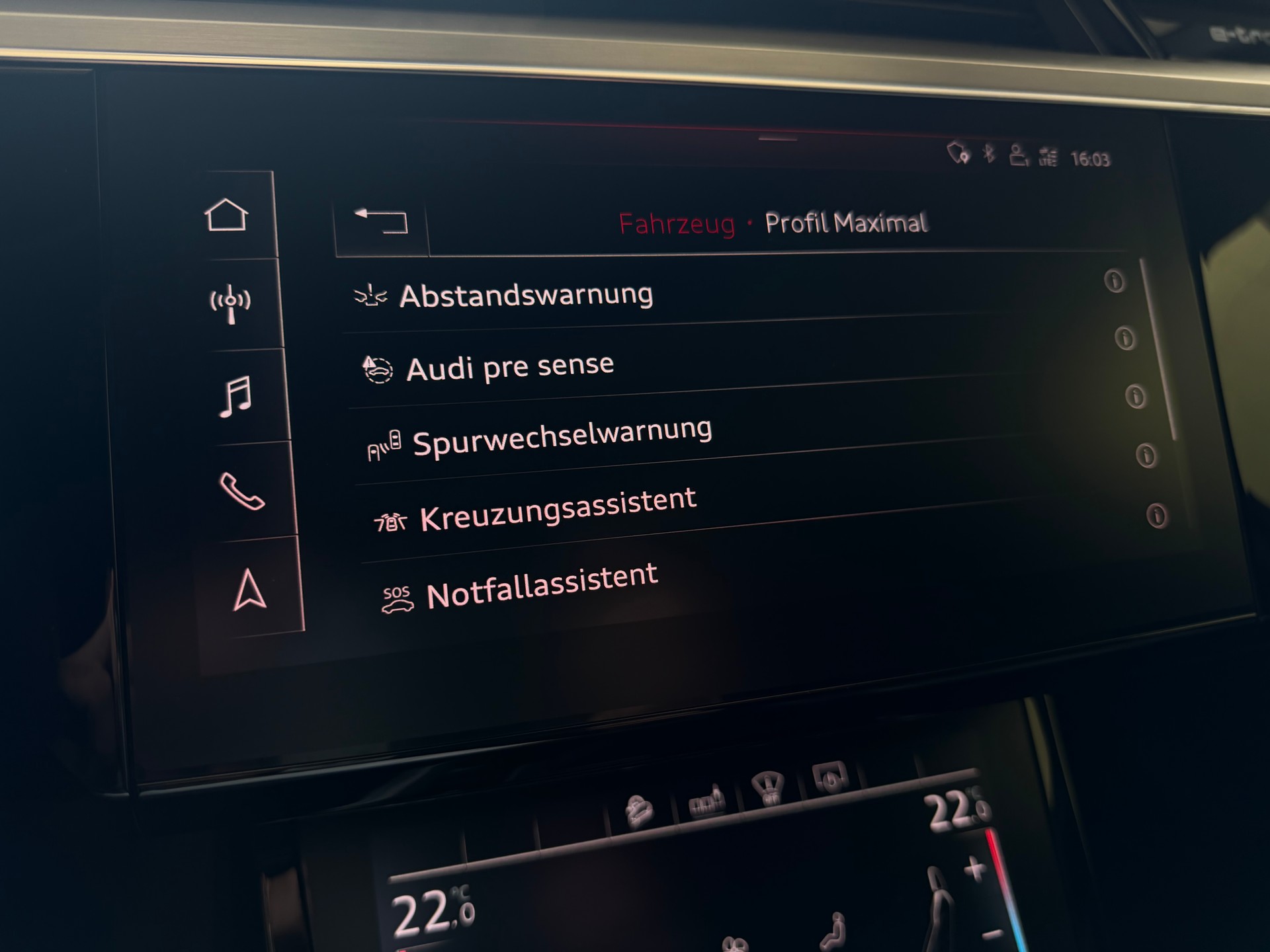 AUDI e-tron 50 Sportback S Line quattro-image-24