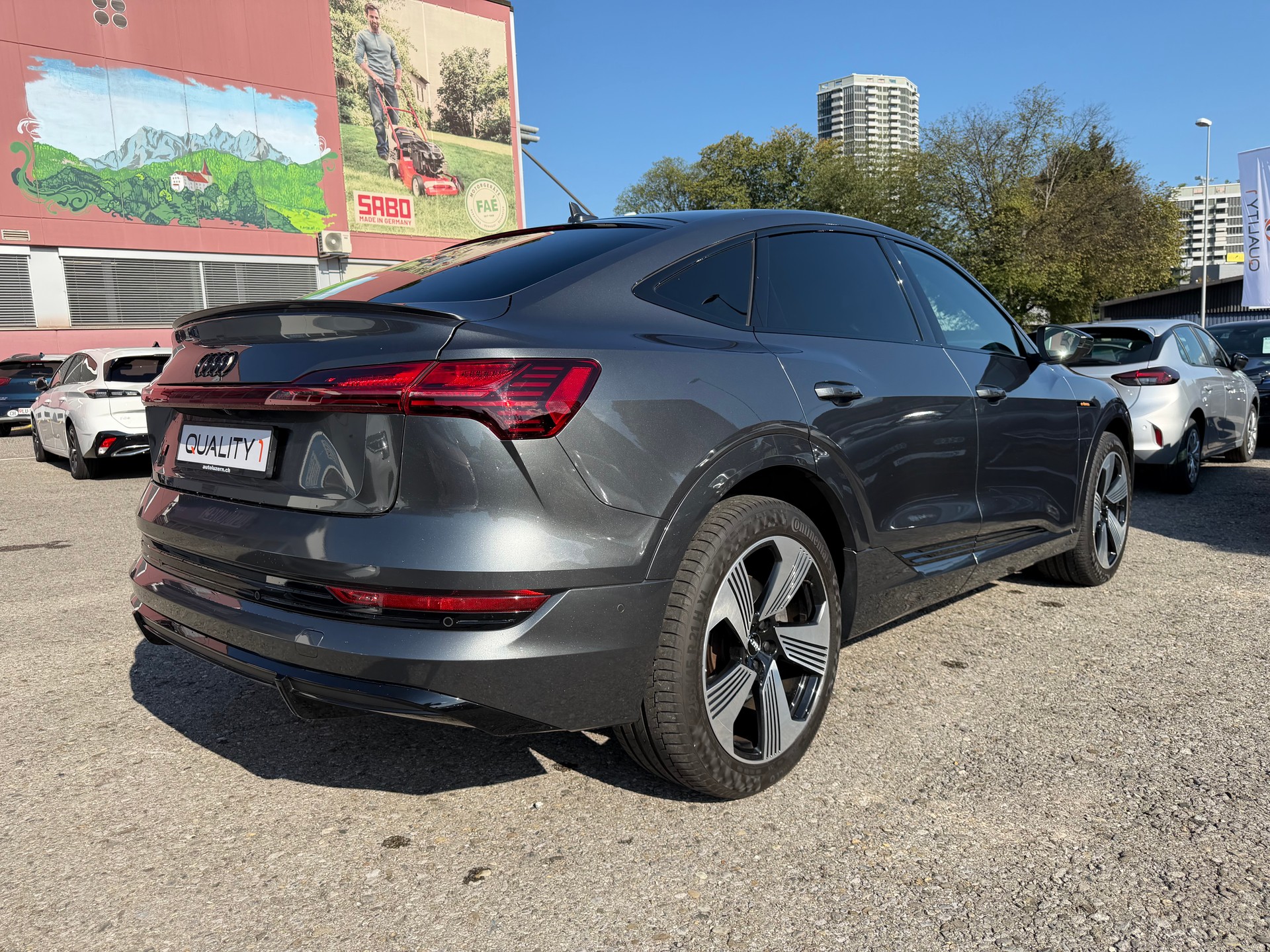 AUDI e-tron 50 Sportback S Line quattro-image-4