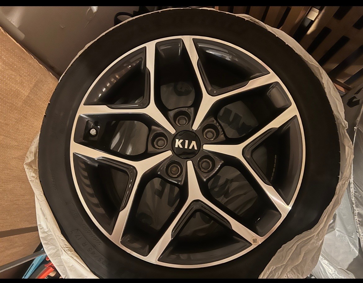 KIA 1.5 T-GDi MHEV GT-Line-image-4