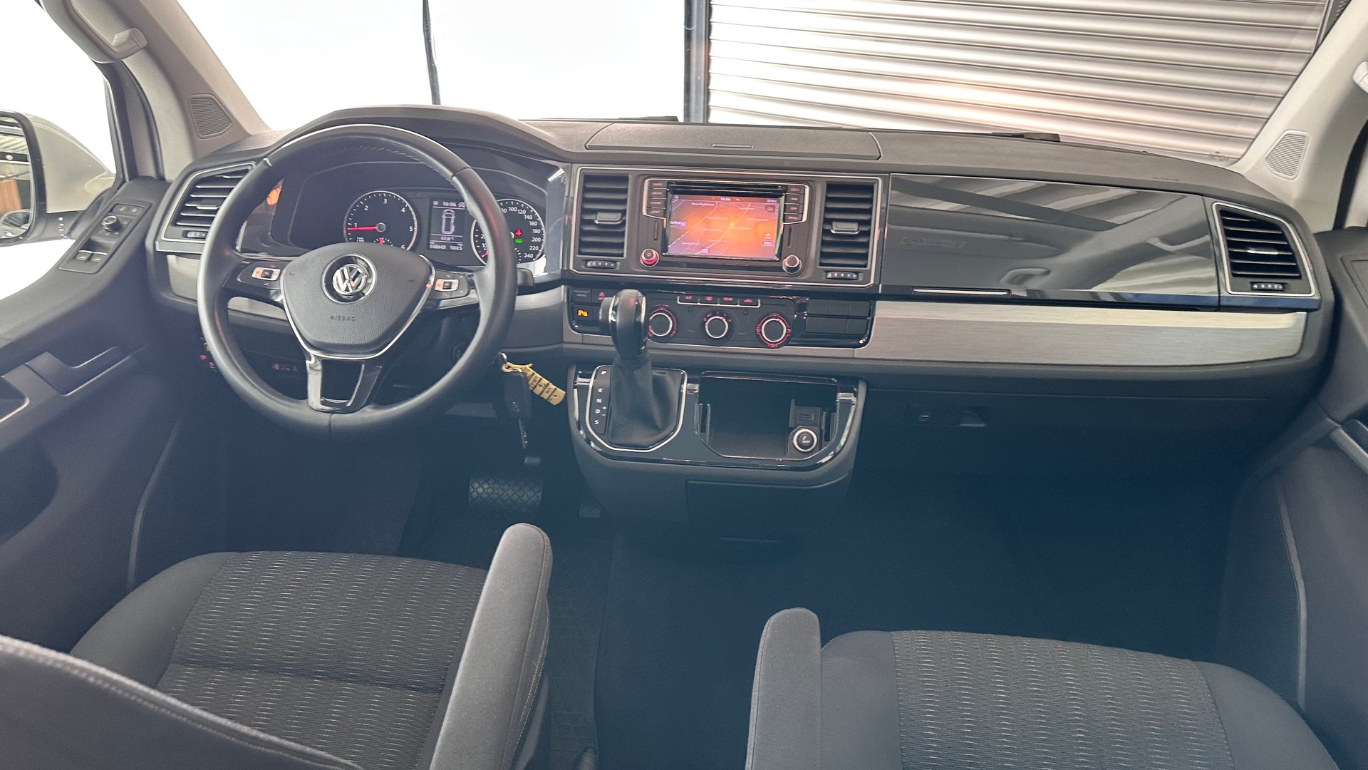 VW T6 Multivan 2.0 TDI 199 Comfortline DSG-image-4