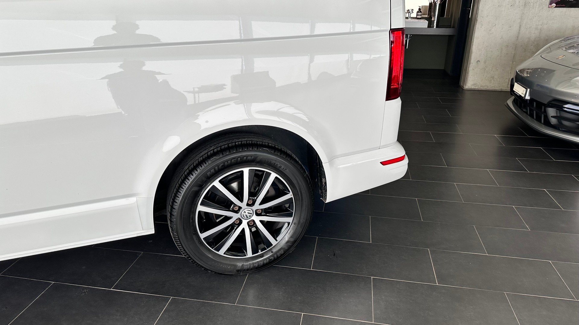 VW T6 Multivan 2.0 TDI 199 Comfortline DSG-image-16