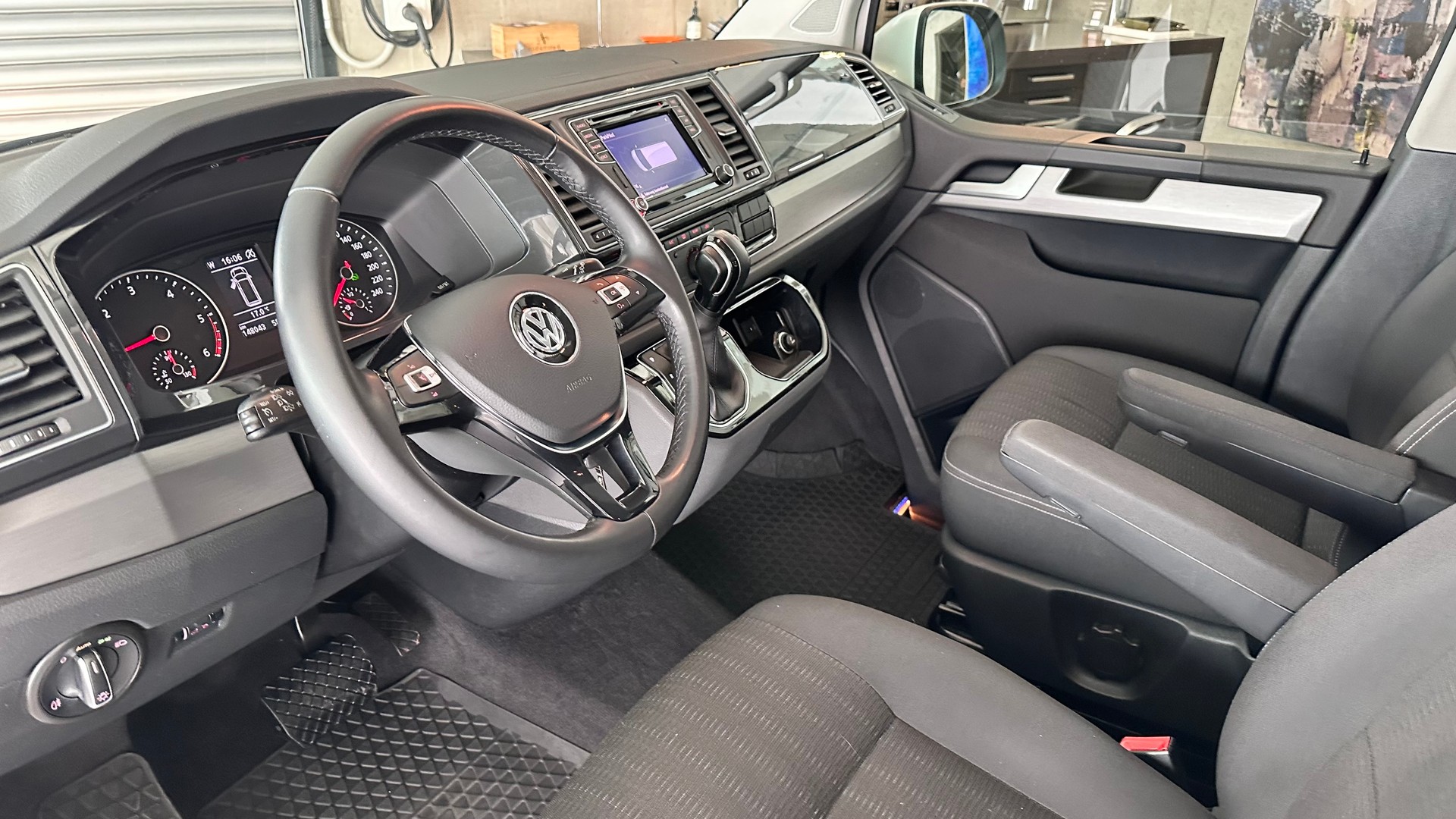 VW T6 Multivan 2.0 TDI 199 Comfortline DSG-image-14