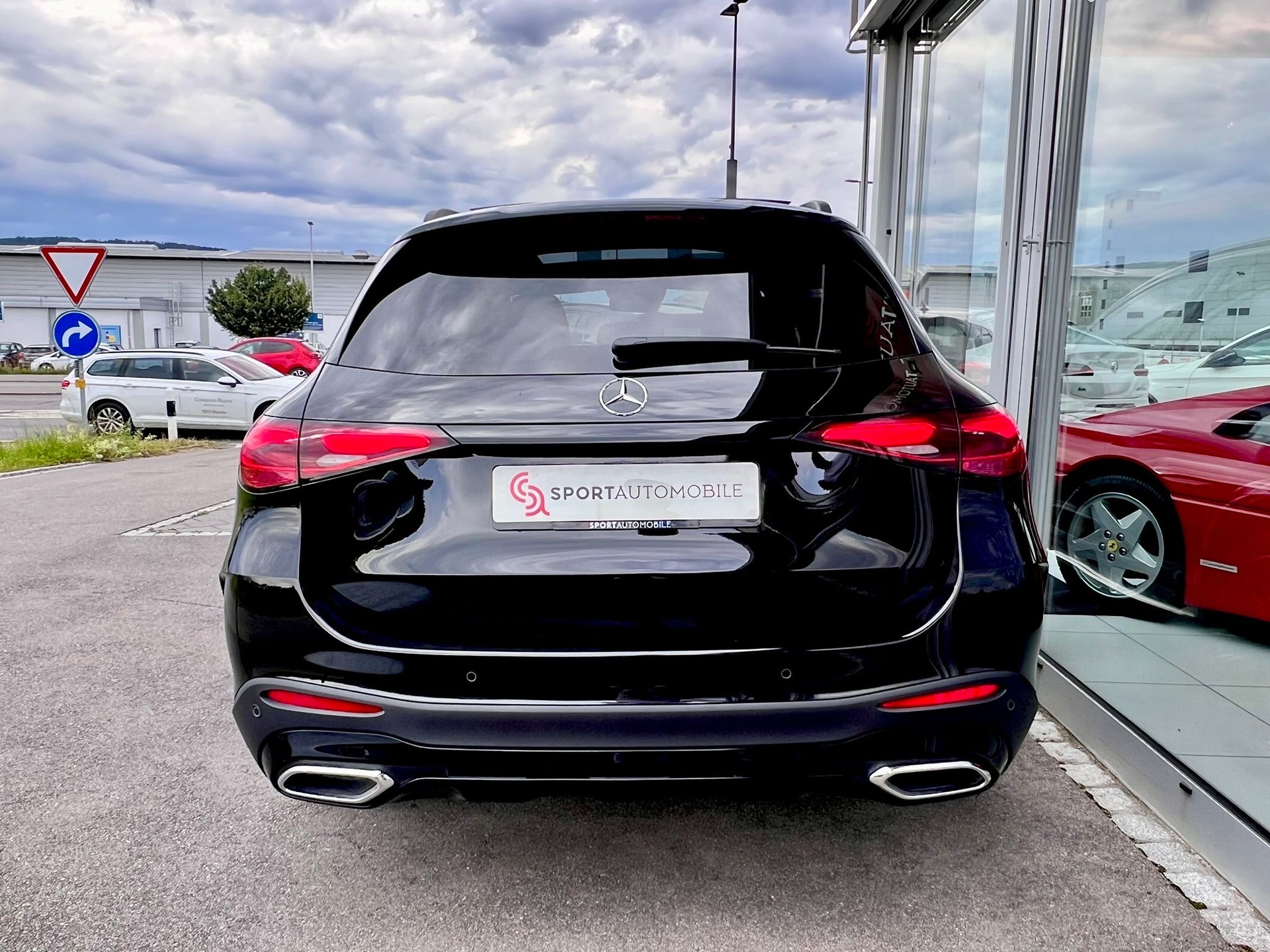 MERCEDES-BENZ GLC 400 e AMG Line 4matic (Sommer- & Winterräder)-image-1