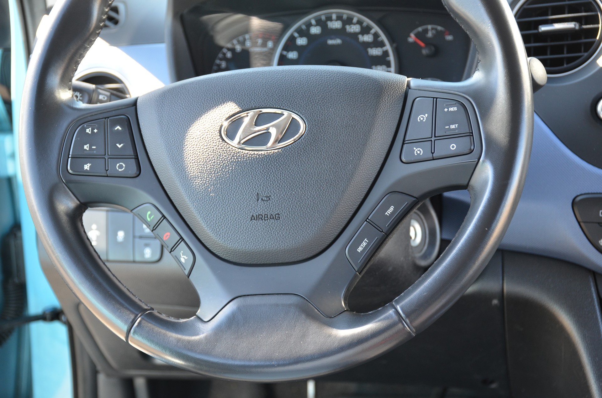 HYUNDAI i10 1.0 Style-image-25