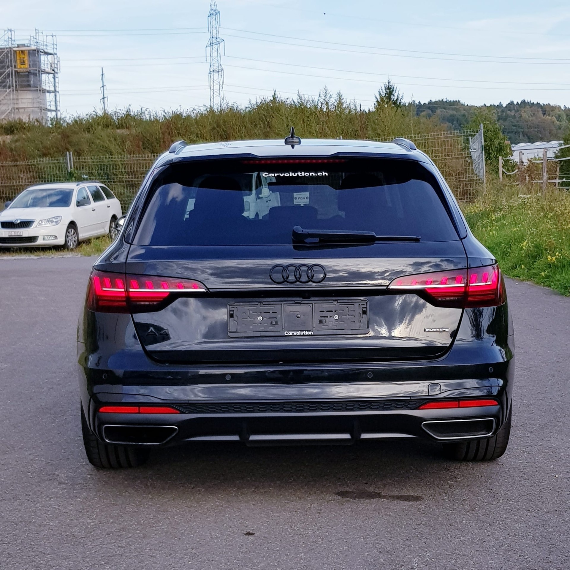 AUDI A4 Avant 40 TDI quattro S-tronic-image-5