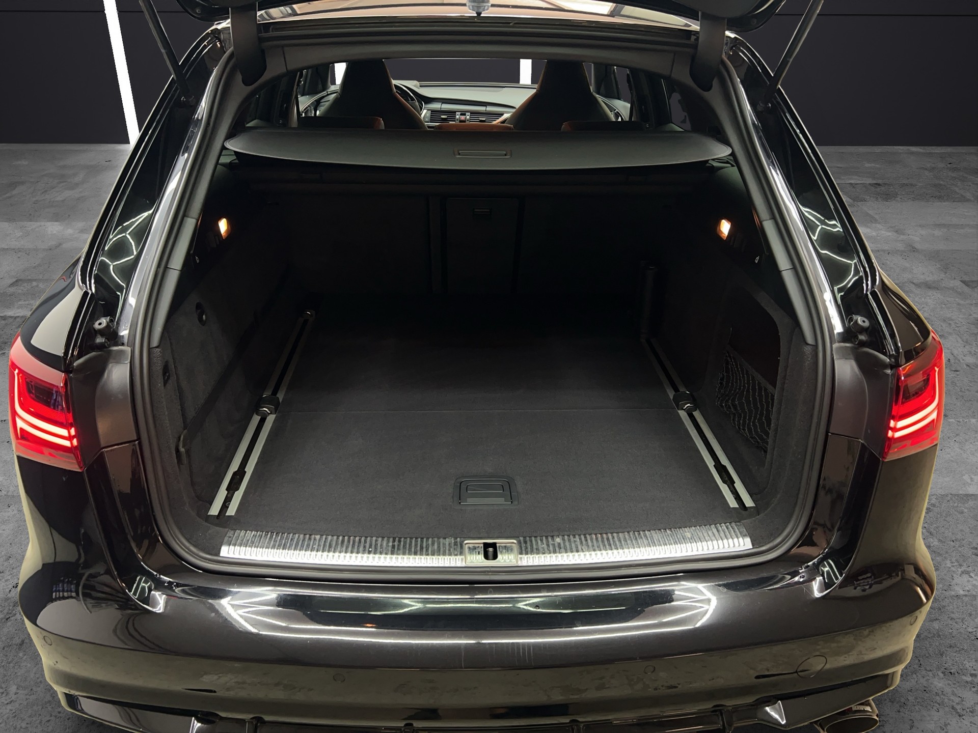 AUDI A6 Avant 3.0 BiTDI V6 qu. competition tiptronic-image-14