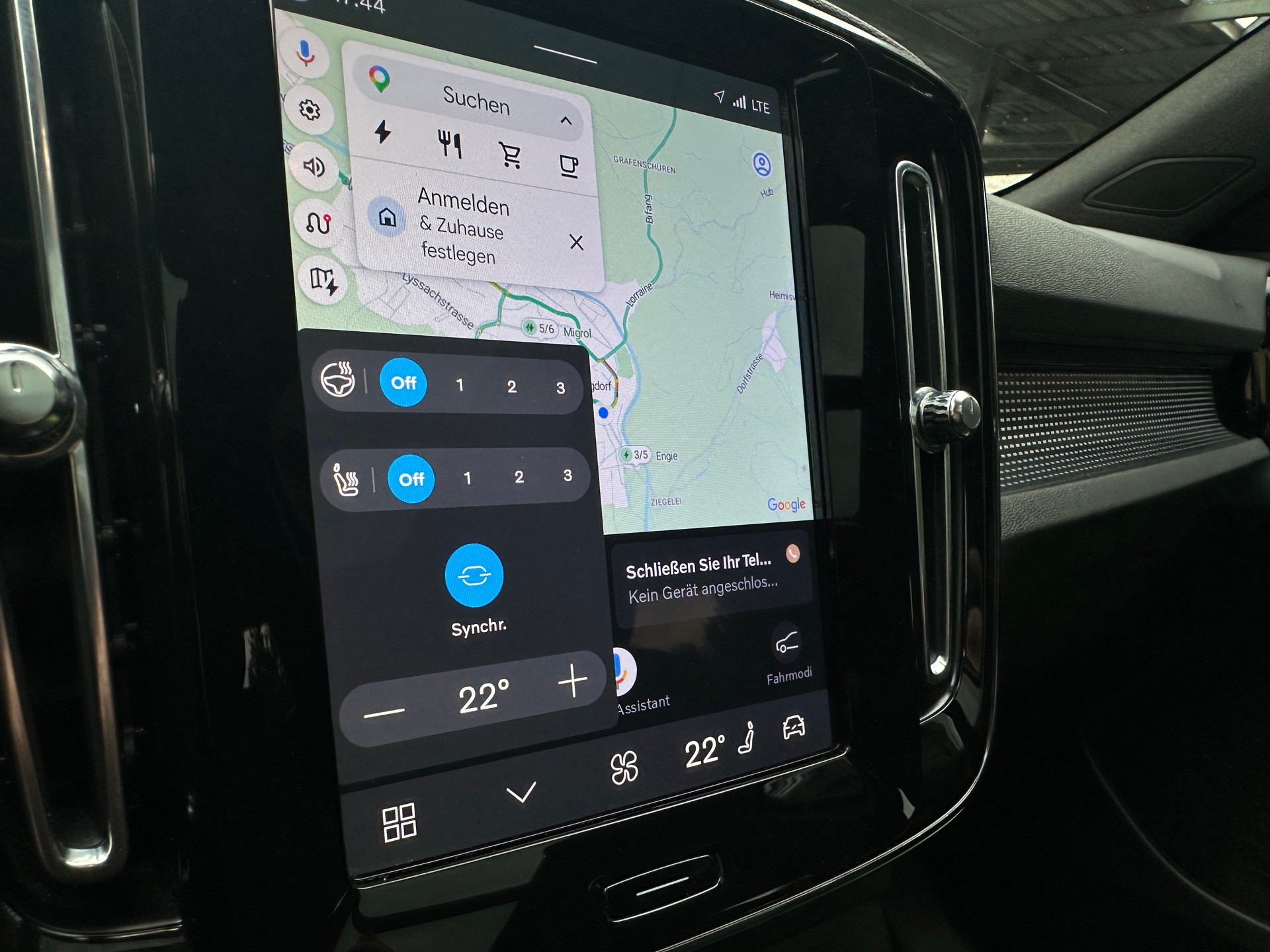 VOLVO XC40 Recharge P6 Ultimate FWD-image-10