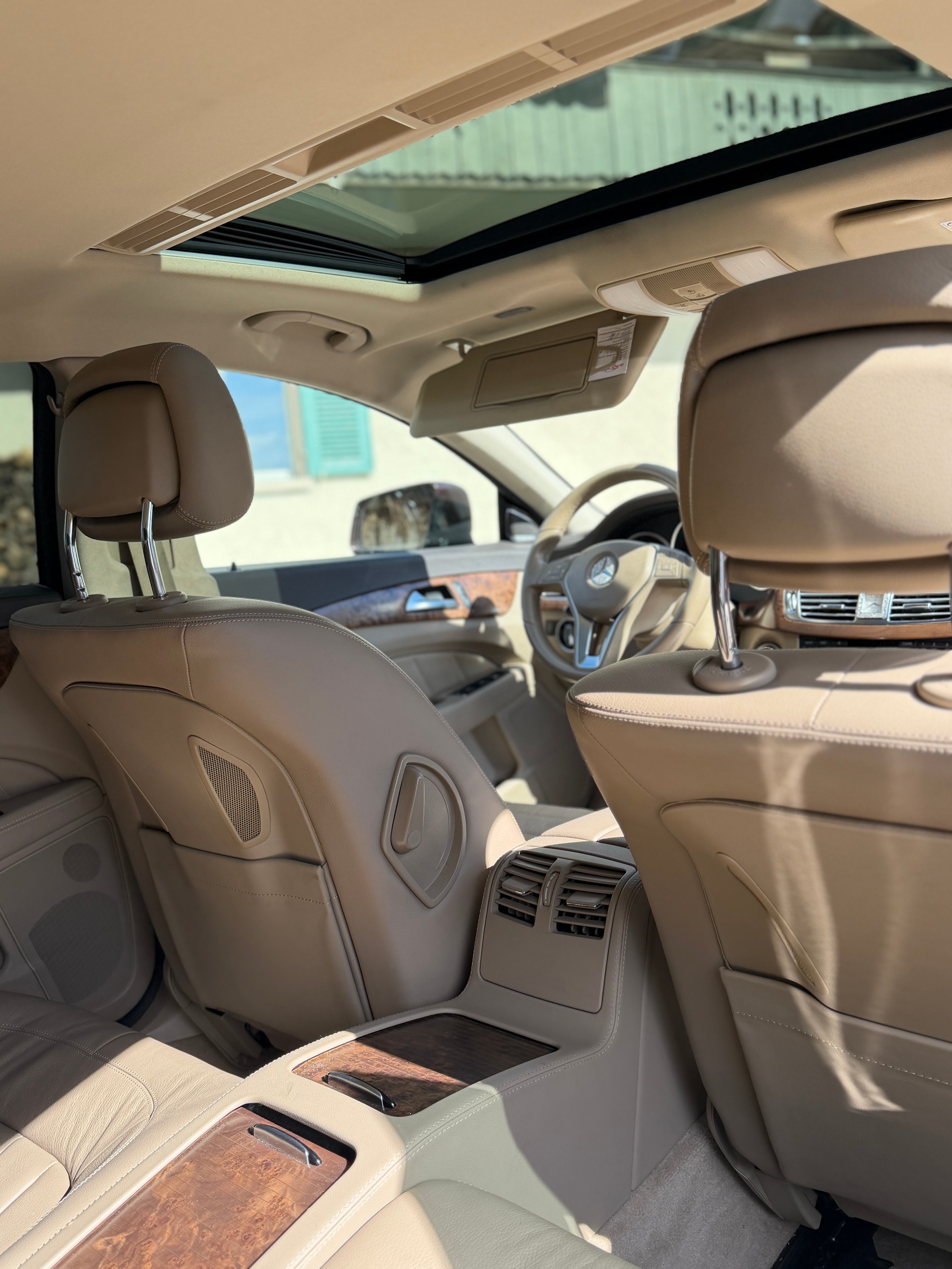 MERCEDES-BENZ CLS 350 CDI 4Matic 7G-Tronic-image-21