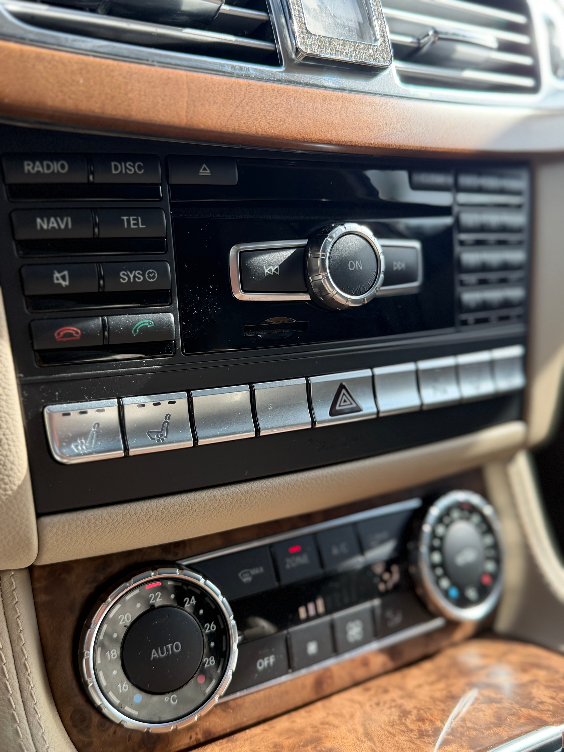 MERCEDES-BENZ CLS 350 CDI 4Matic 7G-Tronic-image-11