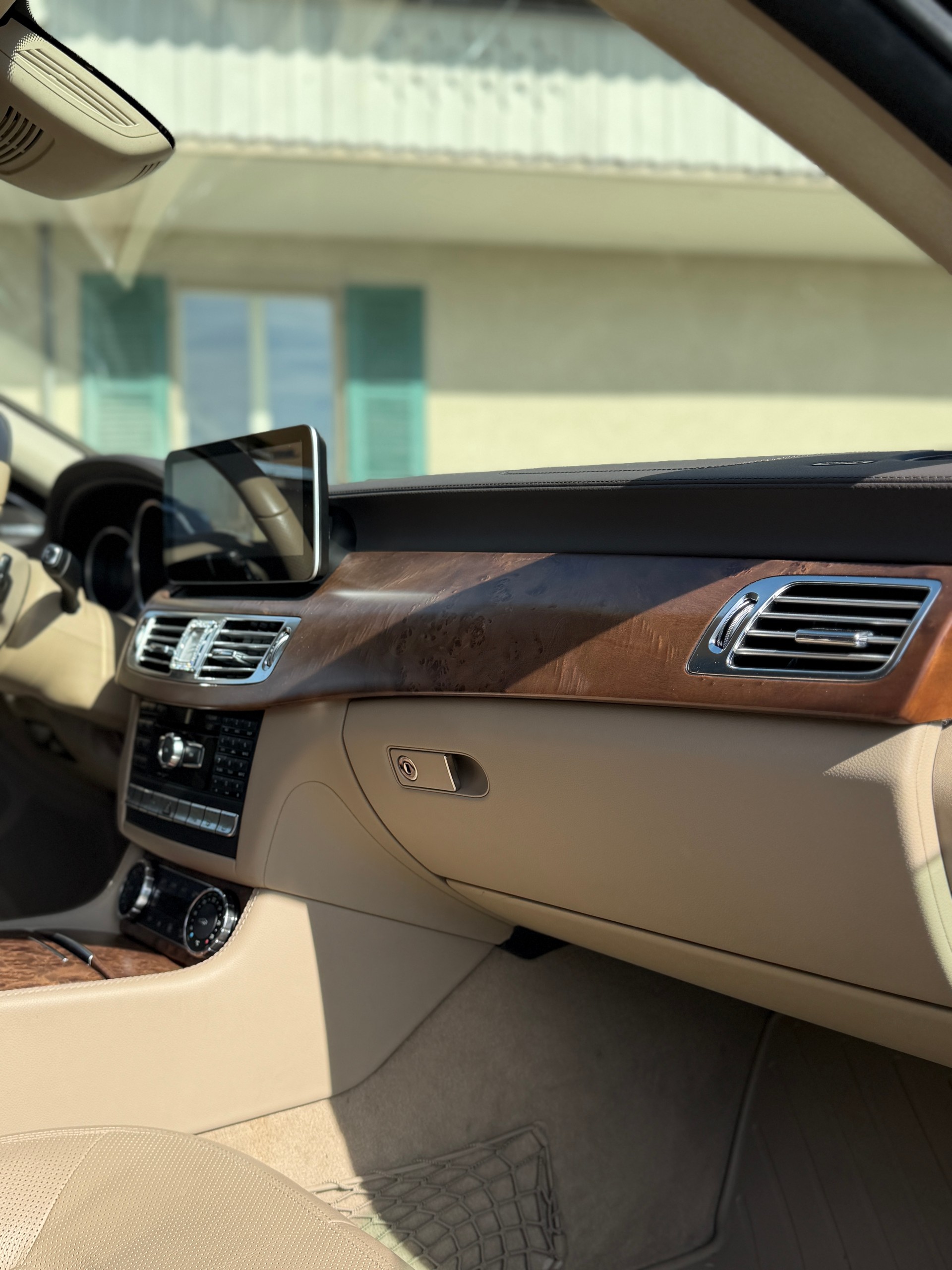 MERCEDES-BENZ CLS 350 CDI 4Matic 7G-Tronic-image-19