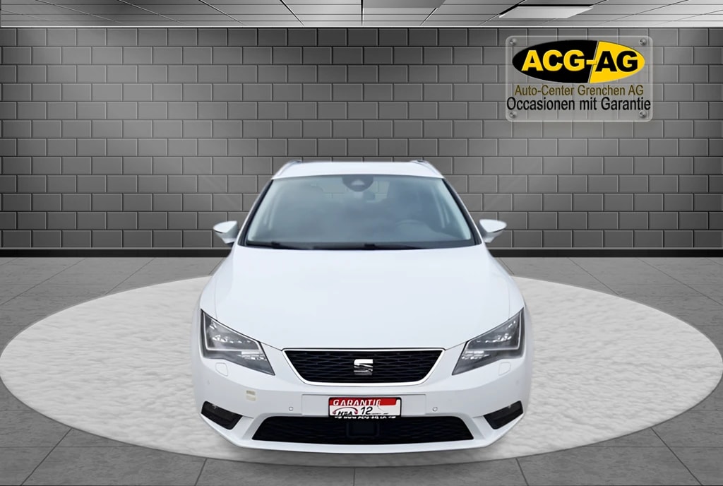 SEAT Leon ST 2.0 TDI Style DSG ** Alcantara-Leder ** Navigation ** Abstandsregelsysteme ** PDC ** Frisch Ab MFK & Service **-image-1