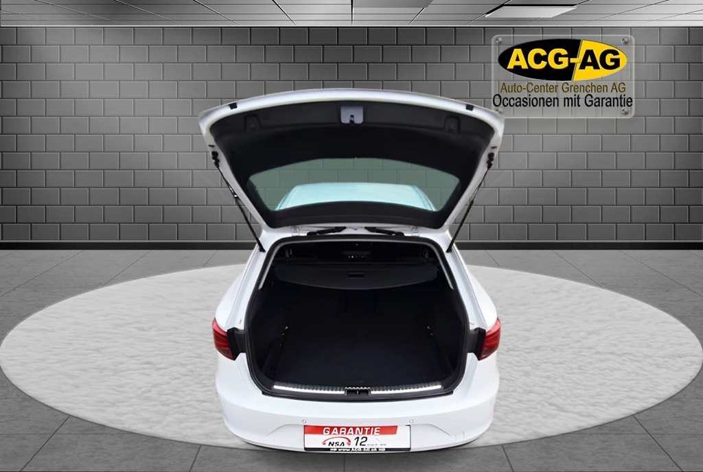 SEAT Leon ST 2.0 TDI Style DSG ** Alcantara-Leder ** Navigation ** Abstandsregelsysteme ** PDC ** Frisch Ab MFK & Service **-image-6