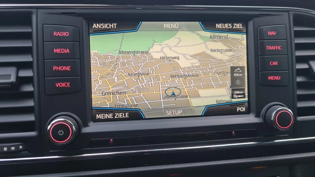 SEAT Leon ST 2.0 TDI Style DSG ** Alcantara-Leder ** Navigation ** Abstandsregelsysteme ** PDC ** Frisch Ab MFK & Service **-image-8