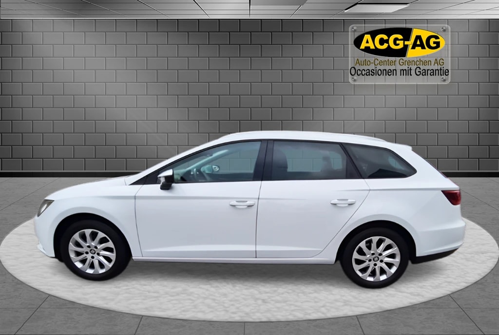 SEAT Leon ST 2.0 TDI Style DSG ** Alcantara-Leder ** Navigation ** Abstandsregelsysteme ** PDC ** Frisch Ab MFK & Service **-image-3