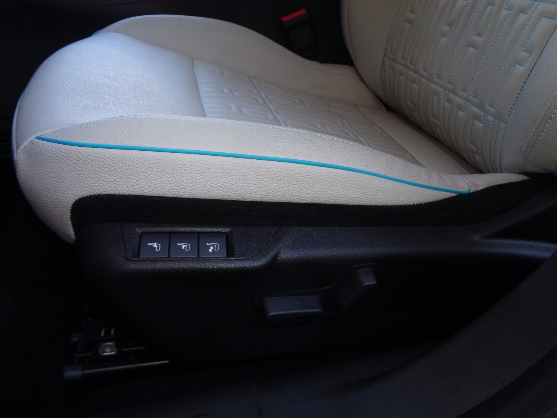 FIAT 600h MildHybrid La Prima-image-20