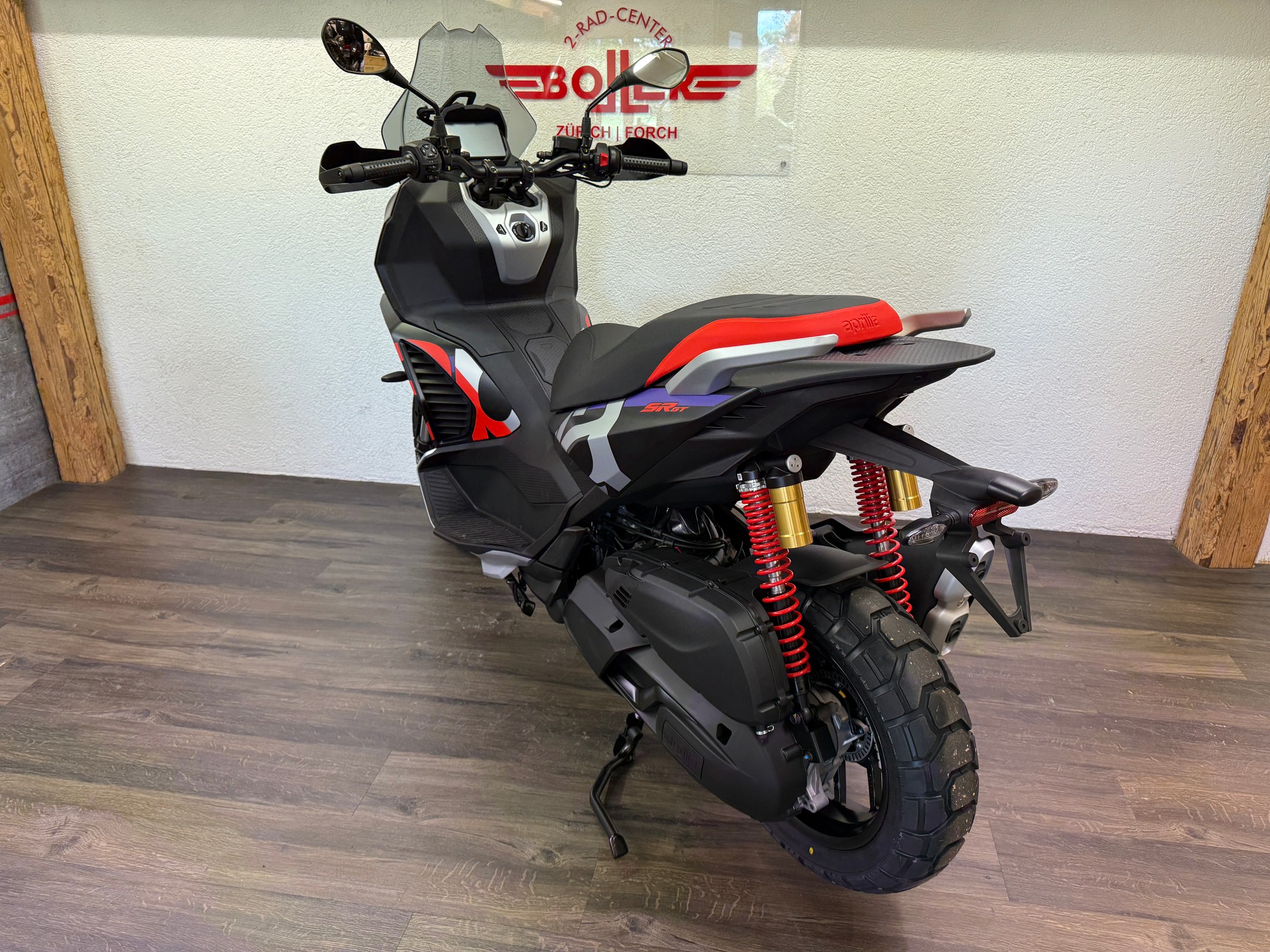 APRILIA SR GT 400 Rally Replica-showroom-element-3