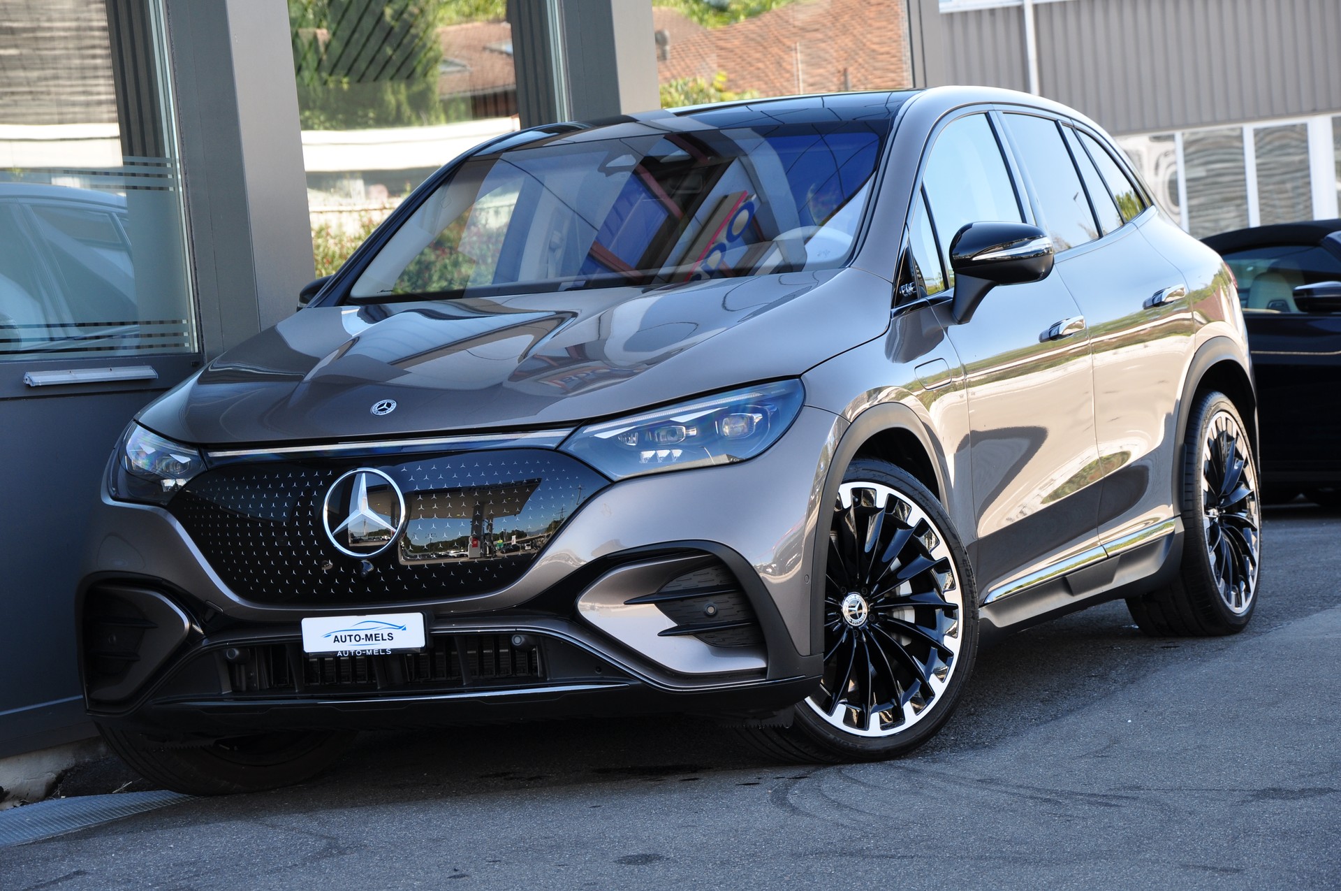 MERCEDES-BENZ EQE SUV 500 4 Matic Executive Edition-image-2