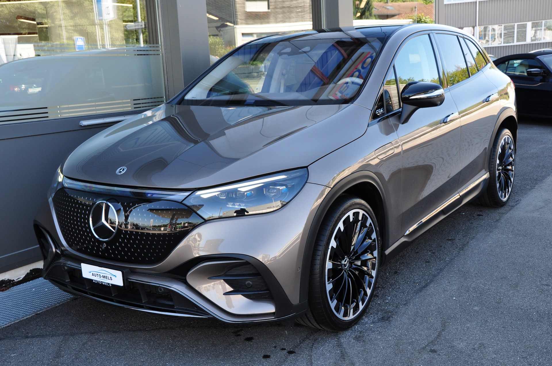 MERCEDES-BENZ EQE SUV 500 4 Matic Executive Edition-image-5