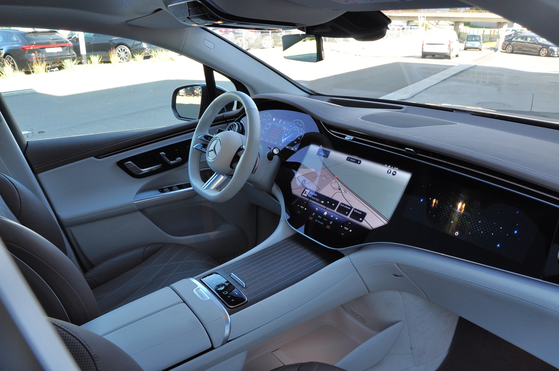 MERCEDES-BENZ EQE SUV 500 4 Matic Executive Edition-image-19