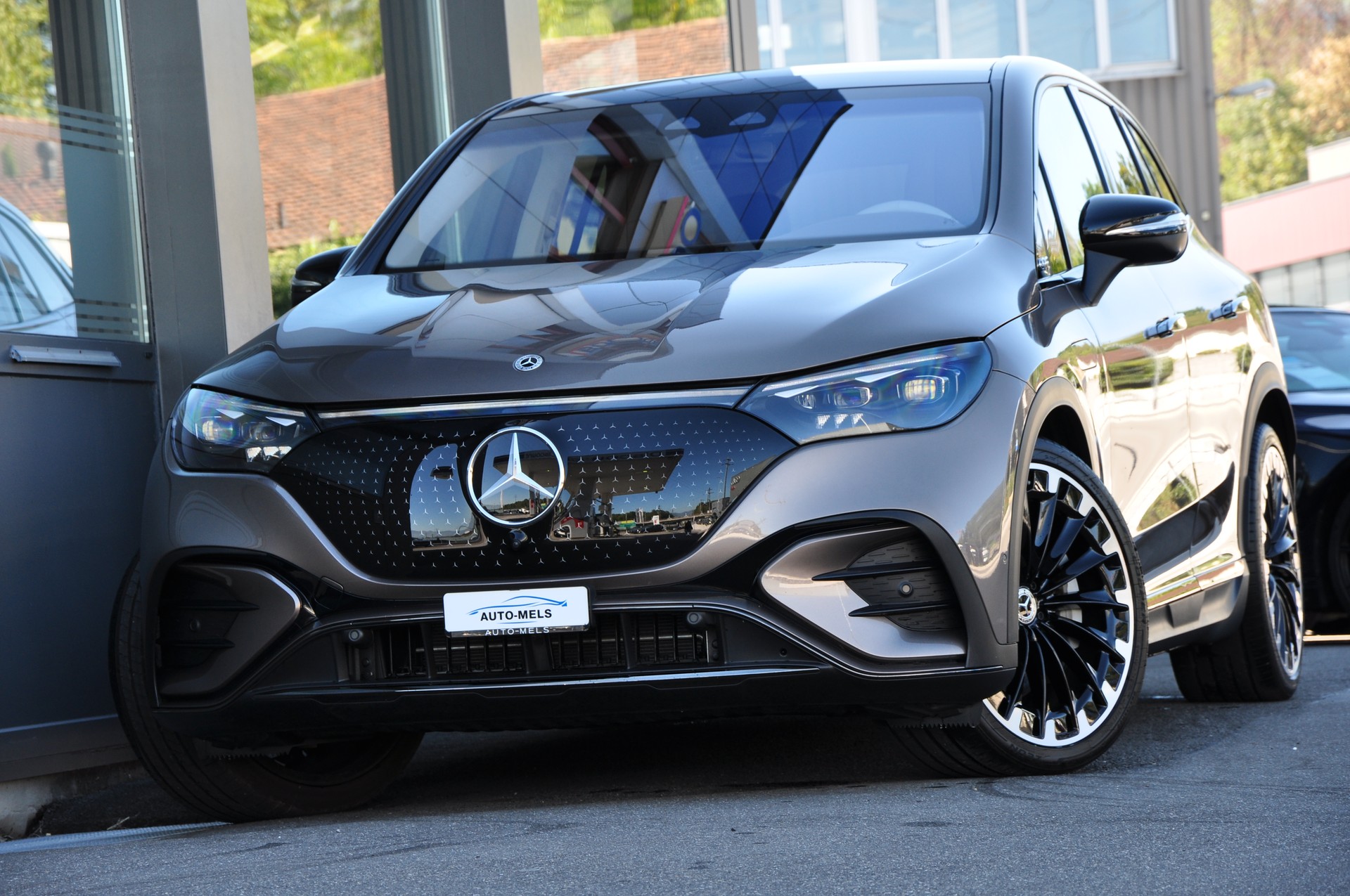 MERCEDES-BENZ EQE SUV 500 4 Matic Executive Edition-image-0